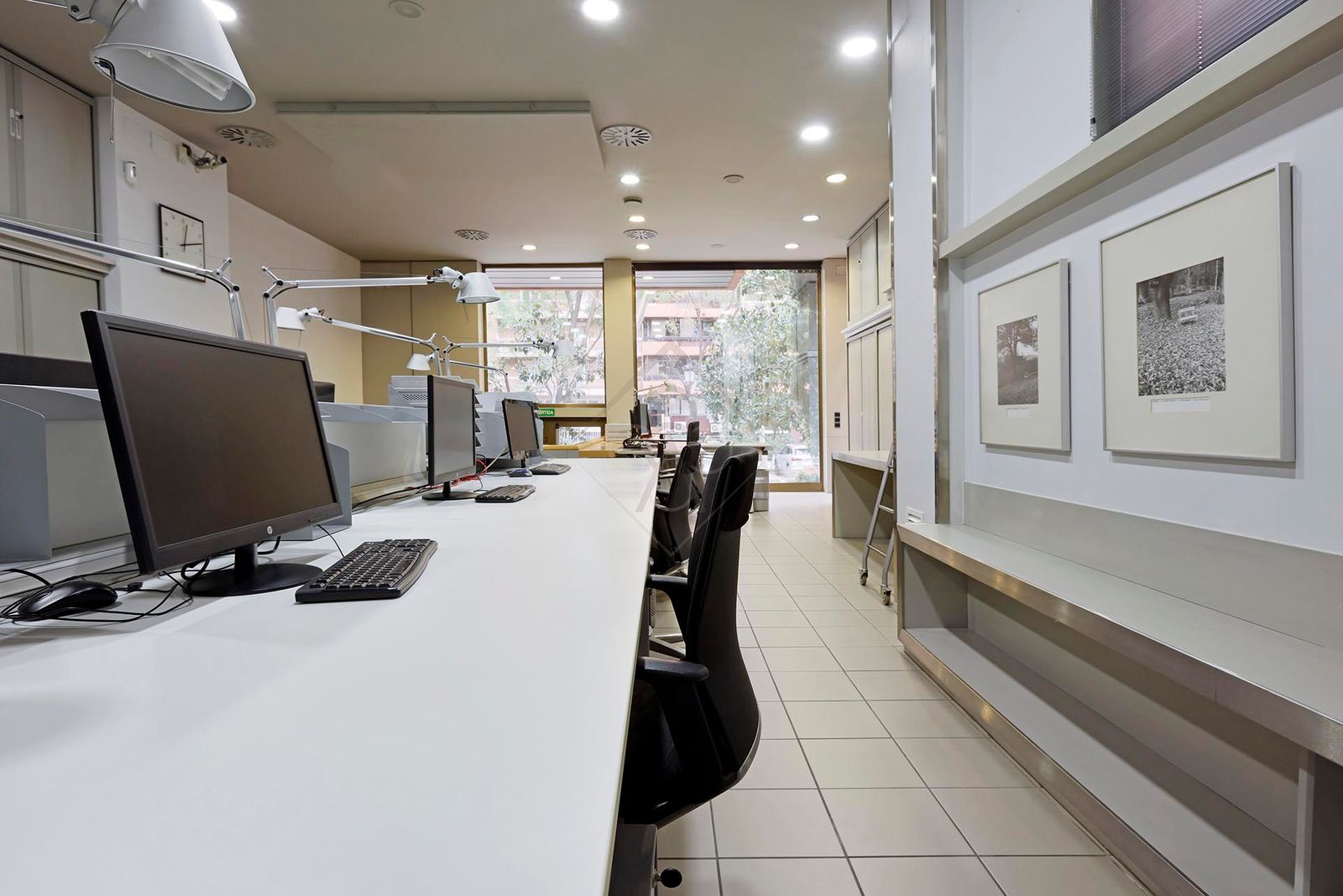 Oficina de 4 dormitorios, 2 baños y 170m² en alquiler en Les Tres Torres, Barcelona - foto 8 de 29