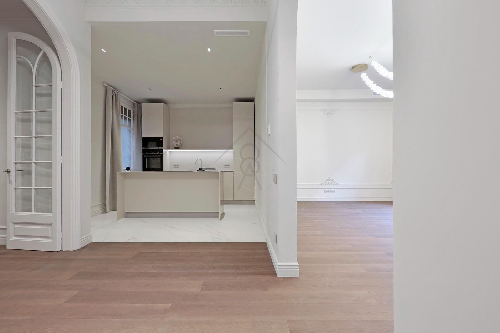 Apartamento de 4 dormitorios, 4 baños y 236m² en venta en Eixample, Barcelona - foto 8 de 33