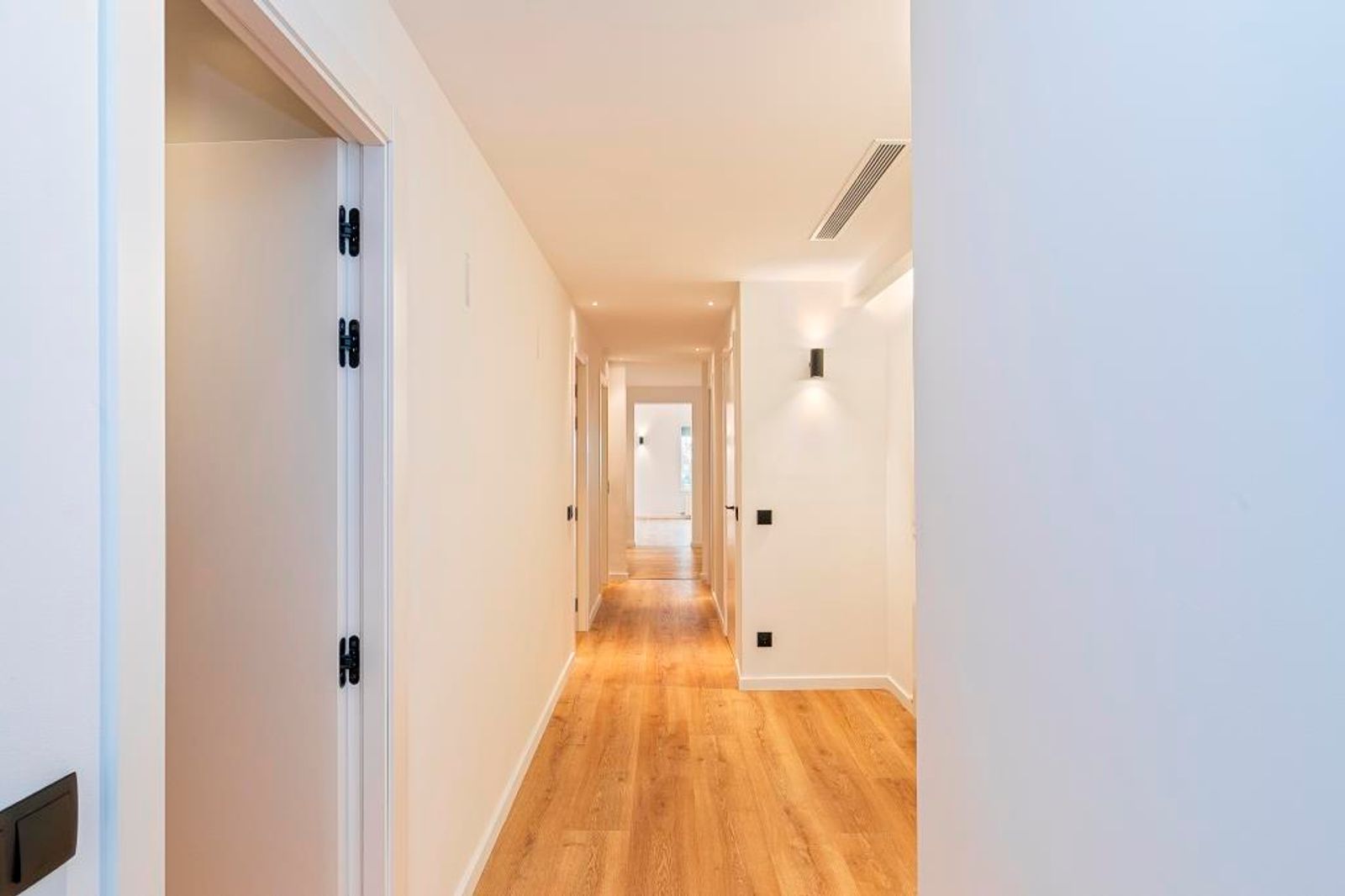 Piso de 4 dormitorios, 2 baños y 152m² en venta en Les Corts, Barcelona - foto 36 de 43