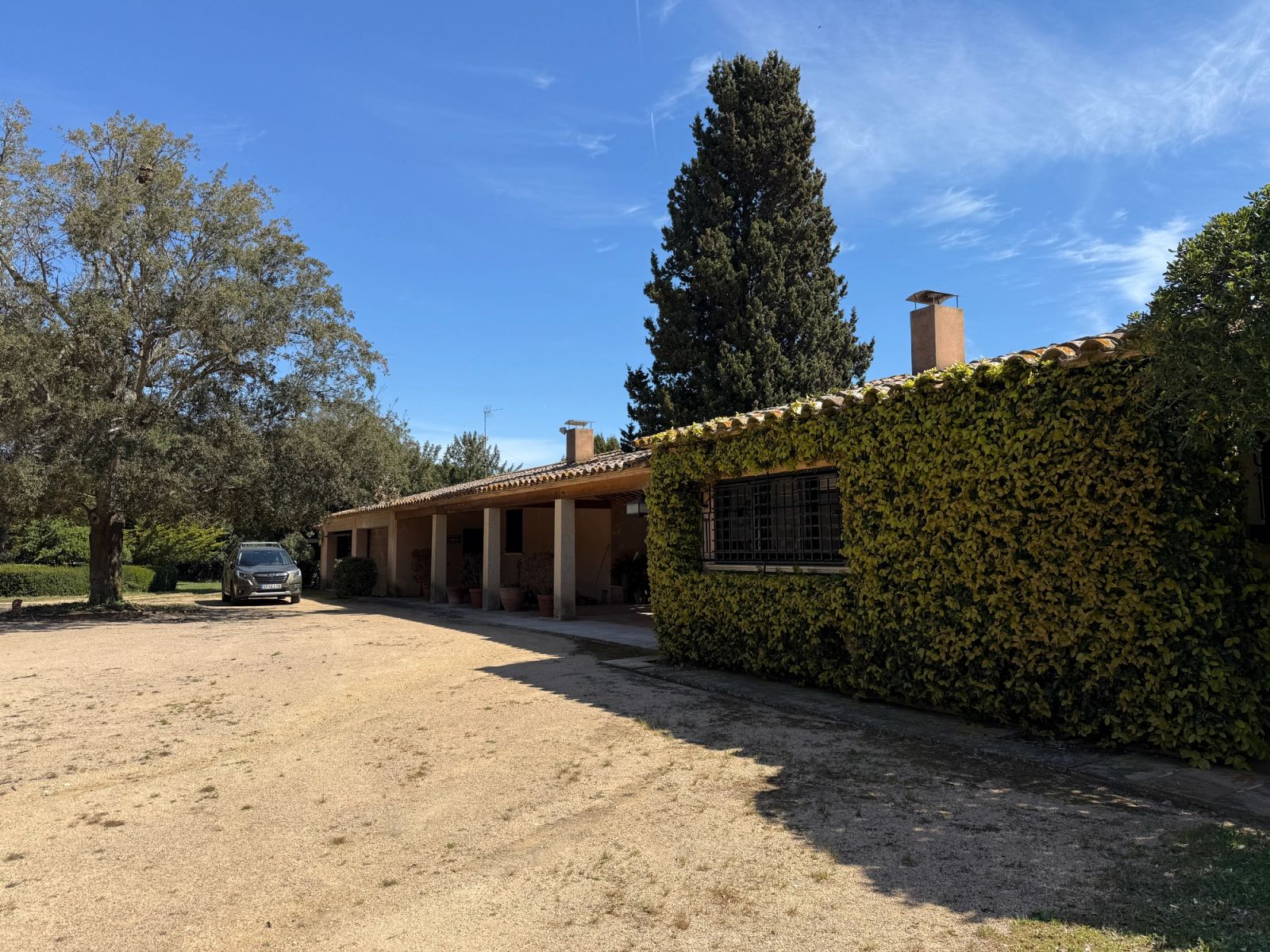 Villa de 6 dormitorios, 6 baños y 1613m² en venta en Mont-ras - foto 26 de 31