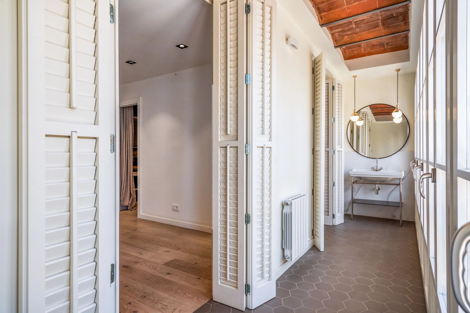 Piso de 3 dormitorios, 3 baños y 146m² en venta en Eixample, Barcelona - foto 35 de 40