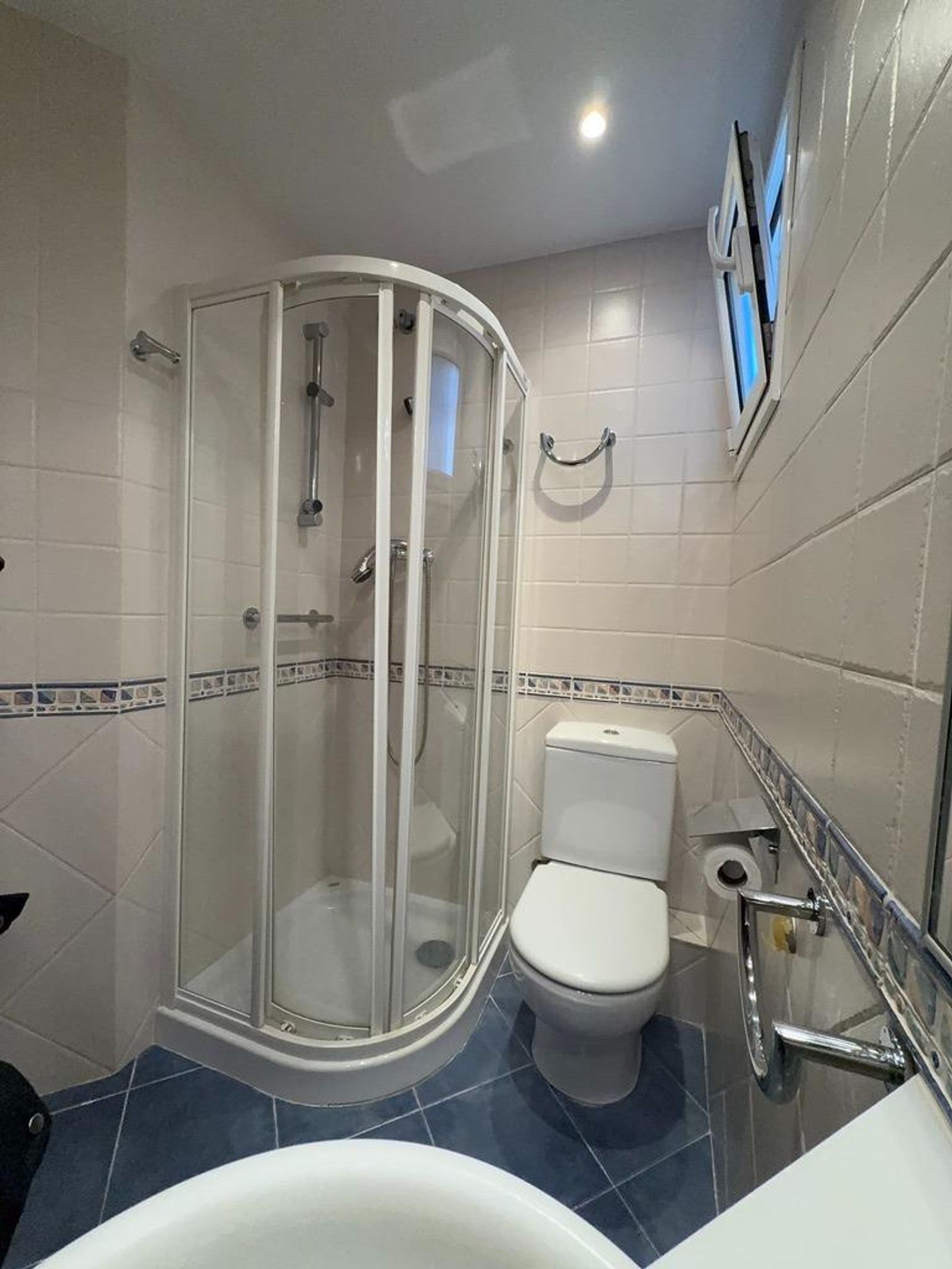 3-bedroom, 2-bathroom 80m² flat for sale in Eixample, Barcelona - photo 21 of 22