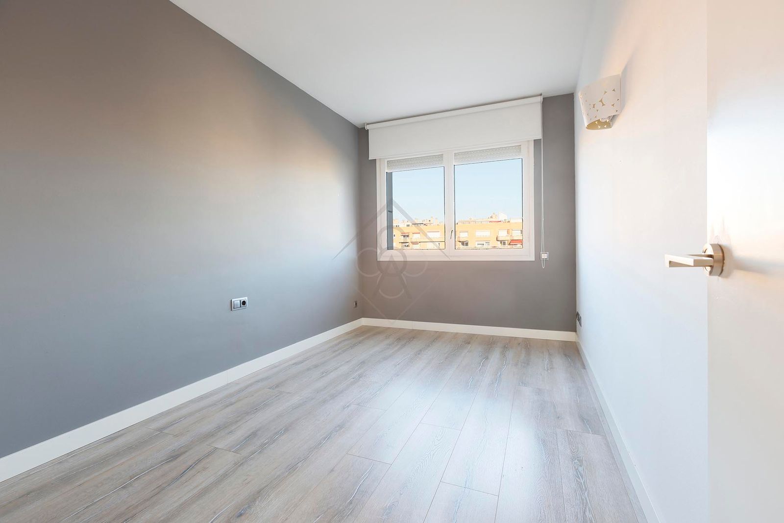 Piso de 3 dormitorios, 3 baños y 130m² en alquiler de temporada en Les Corts, Barcelona - foto 20 de 27
