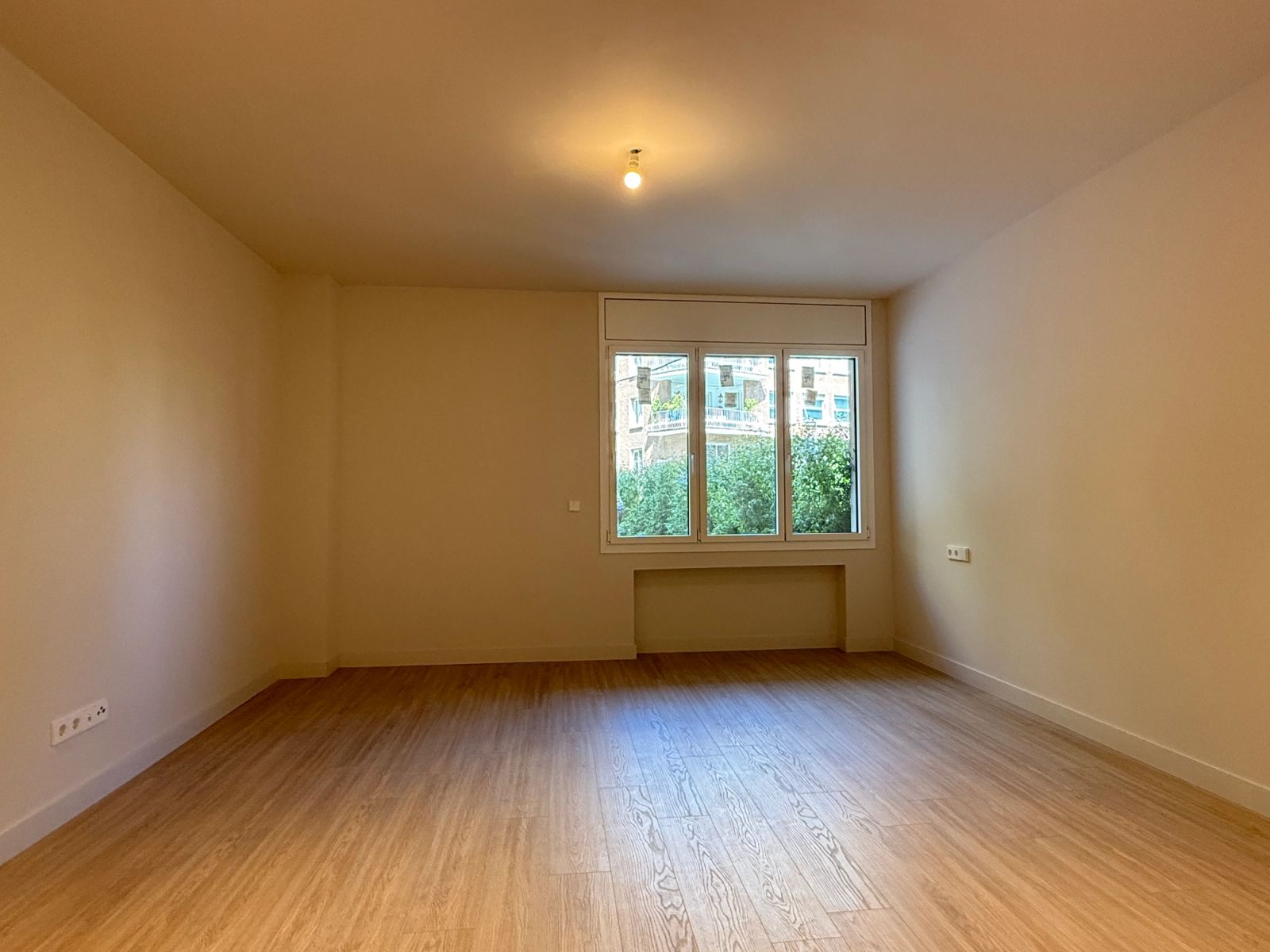 Piso de 4 dormitorios, 3 baños y 212m² en venta en Sant Gervasi, Barcelona - foto 10 de 27