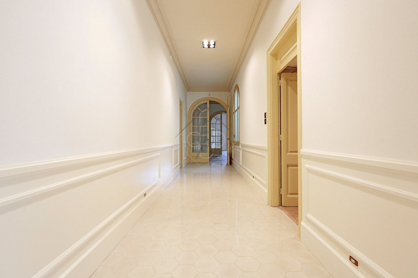 Oficina de 4 baños y 550m² en alquiler en Eixample, Barcelona - foto 20 de 33