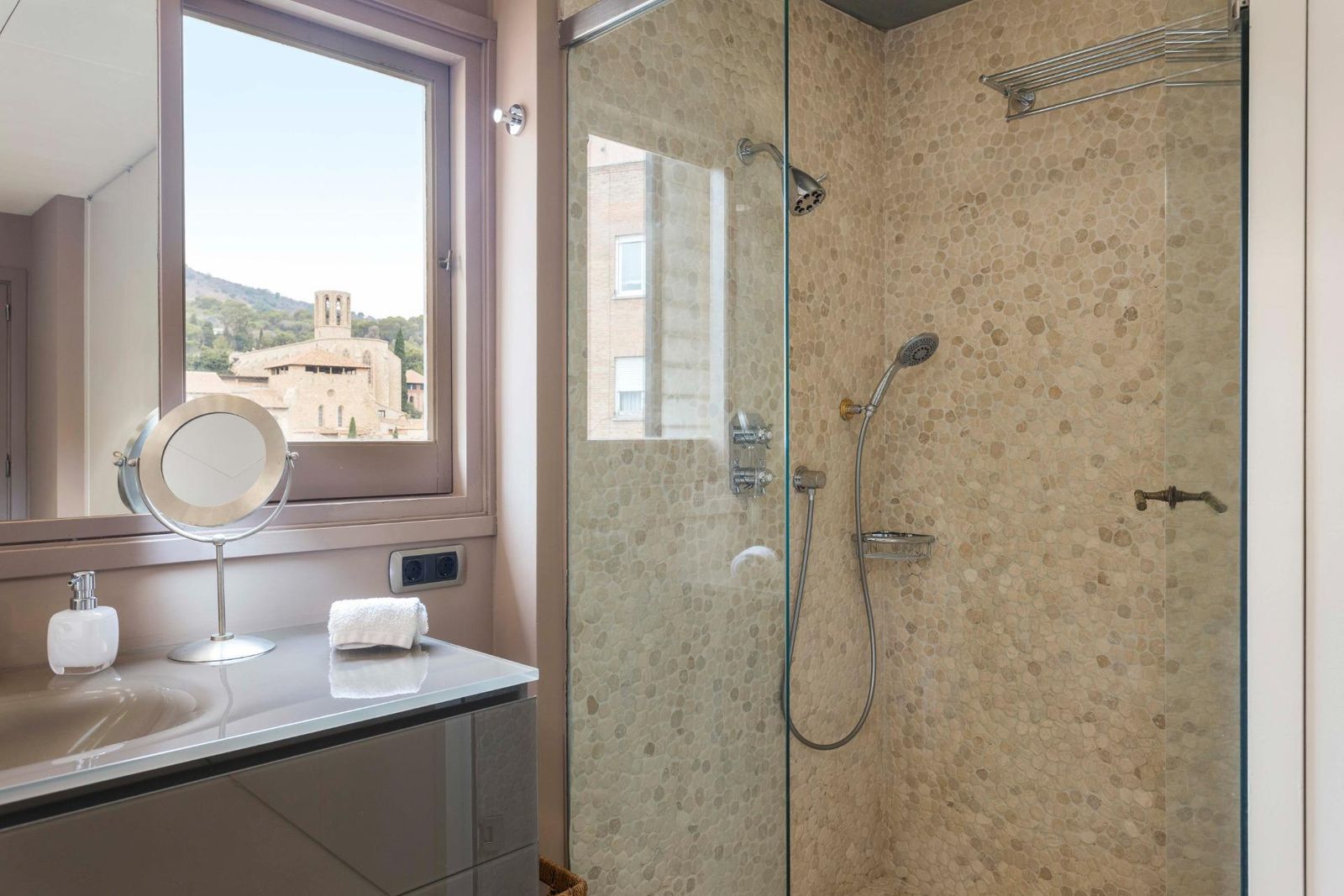 Ático de 4 dormitorios, 4 baños y 350m² en alquiler en Pedralbes, Barcelona - foto 26 de 89