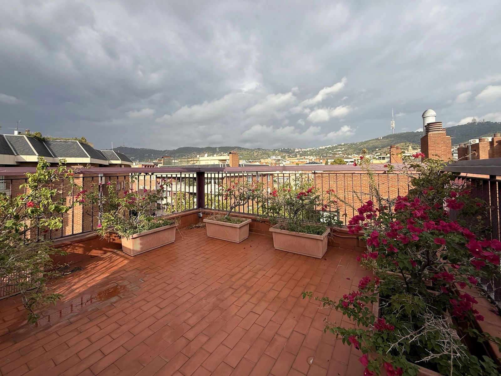 Ático de 7 dormitorios, 5 baños y 347m² en venta en Les Tres Torres, Barcelona - foto 11 de 45