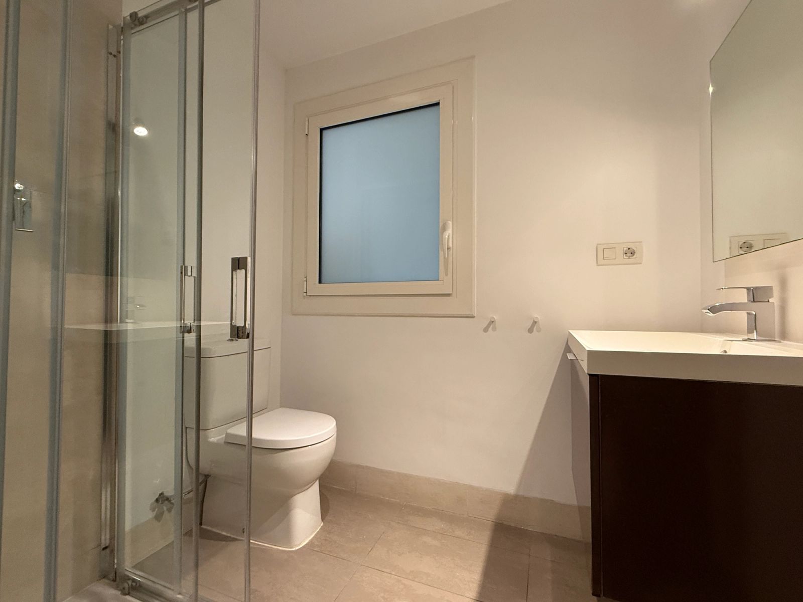 Piso de 3 dormitorios, 2 baños y 130m² en venta en Turó Park, Barcelona - foto 12 de 19