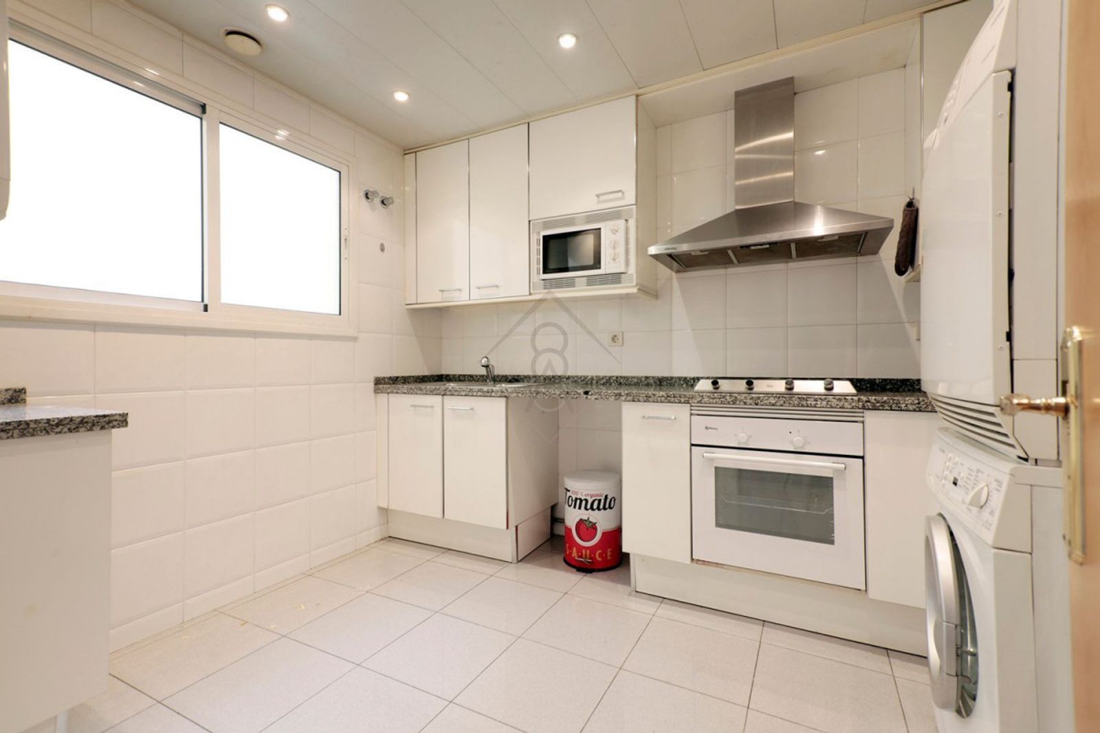 Piso de 2 dormitorios, 2 baños y 110m² en venta en Passeig de Gràcia, Barcelona - foto 8 de 27