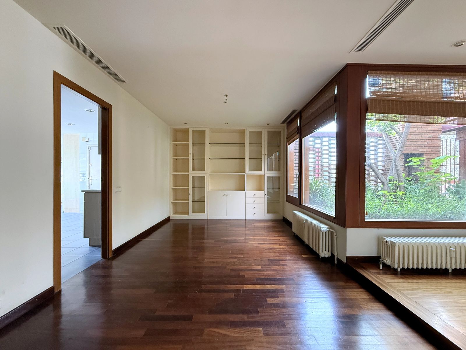 Ático de 7 dormitorios, 5 baños y 347m² en venta en Les Tres Torres, Barcelona - foto 40 de 45