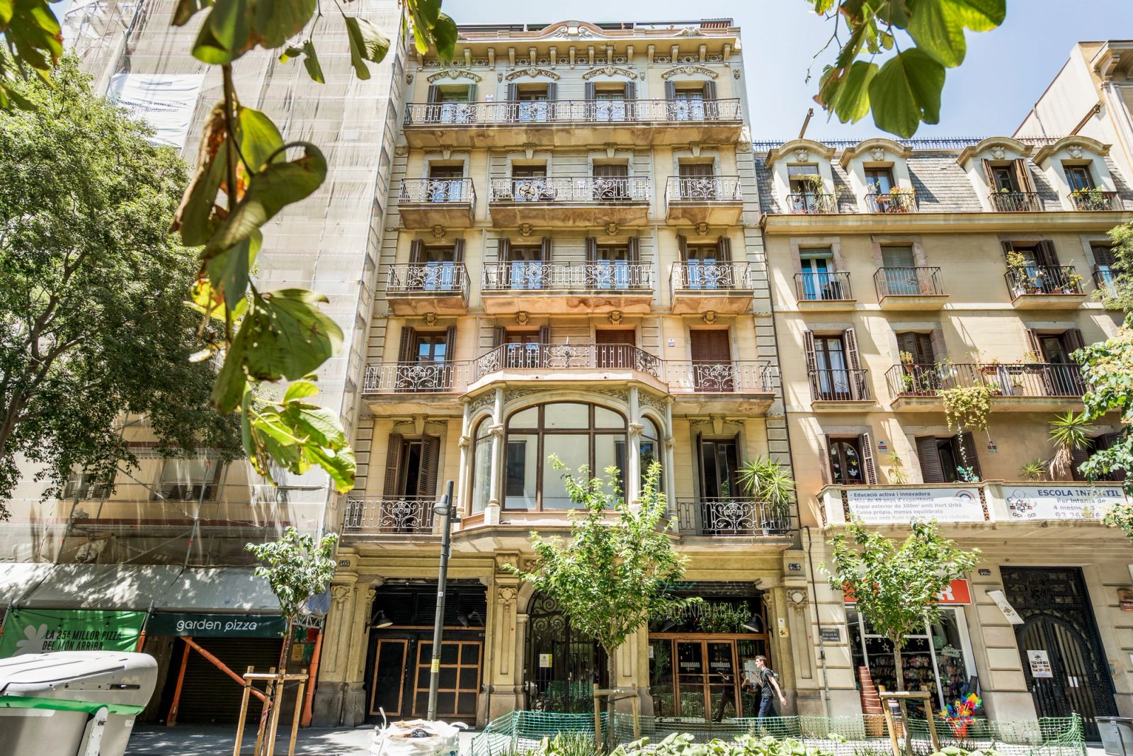 Piso de 3 dormitorios, 3 baños y 146m² en venta en Eixample, Barcelona - foto 40 de 40