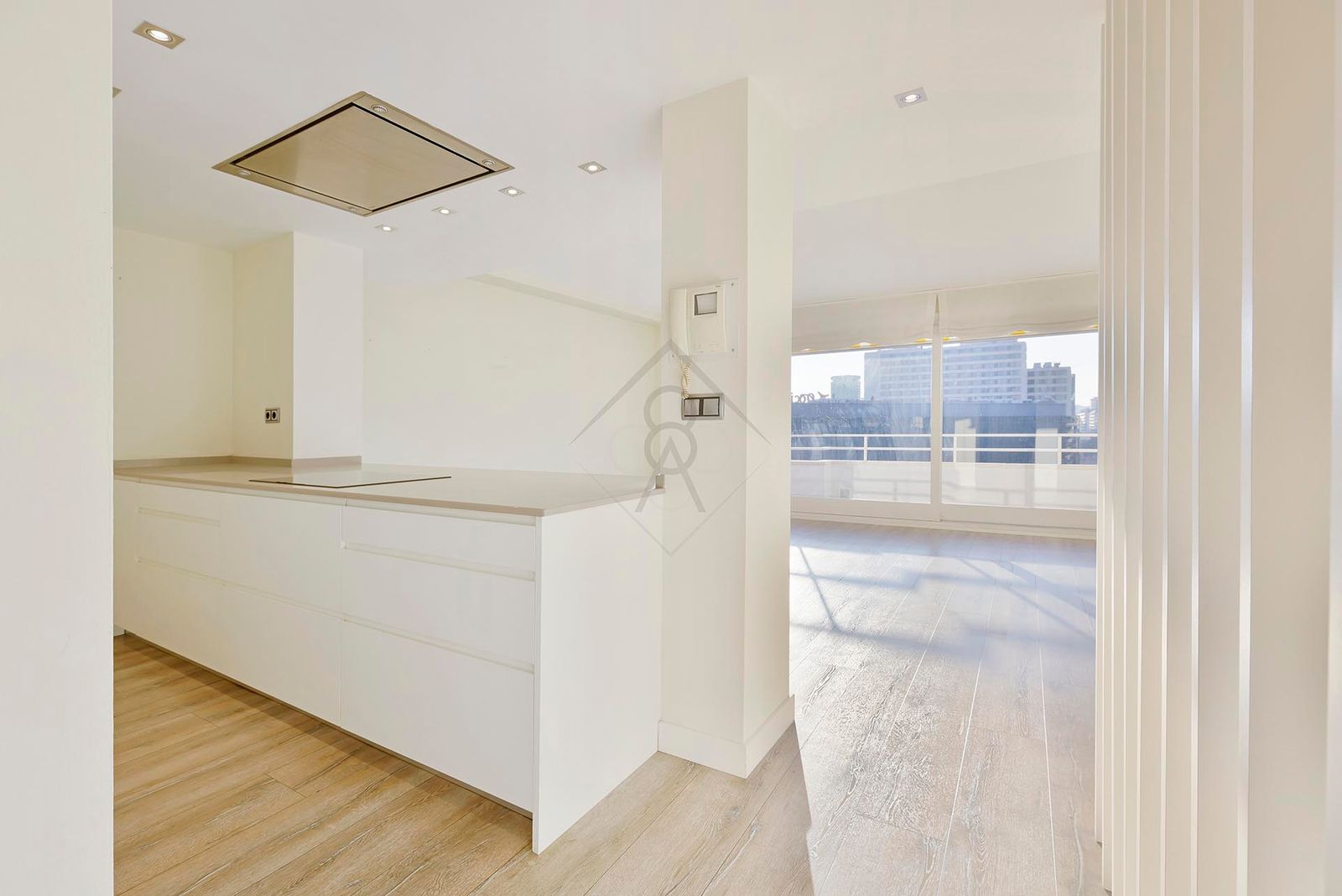 Piso de 3 dormitorios, 3 baños y 130m² en alquiler de temporada en Les Corts, Barcelona - foto 13 de 27