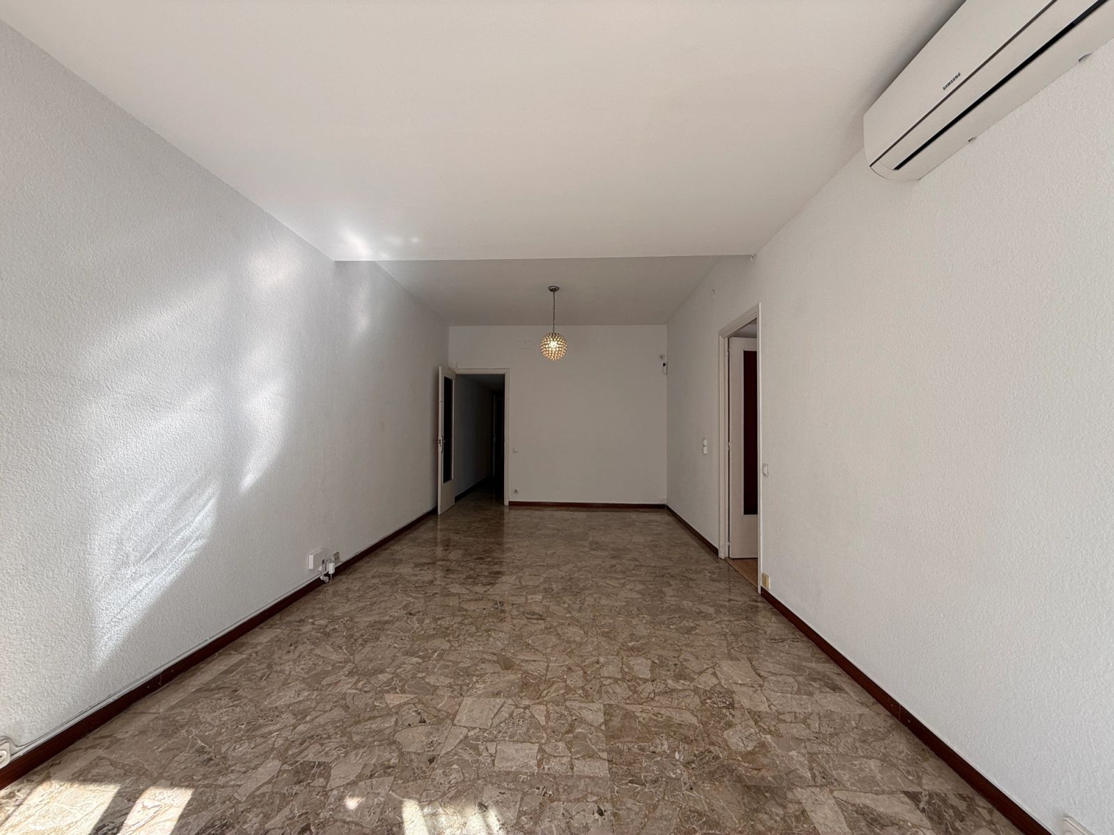 Piso de 4 dormitorios, 2 baños y 96m² en venta en Eixample, Barcelona - foto 15 de 30
