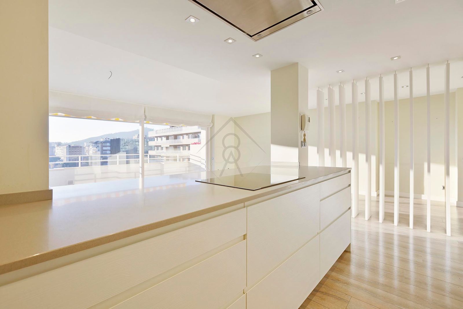 Piso de 3 dormitorios, 3 baños y 130m² en alquiler de temporada en Les Corts, Barcelona - foto 16 de 27