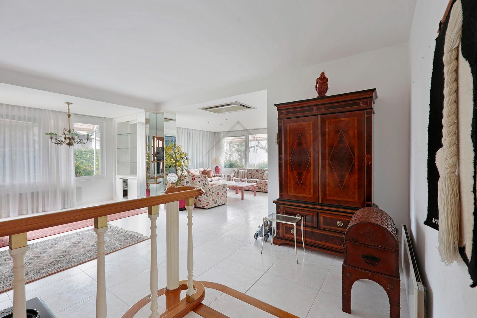 Casa de 6 dormitorios, 4 baños y 320m² en venta en Roda de Berà, Roda de Berà - foto 41 de 43