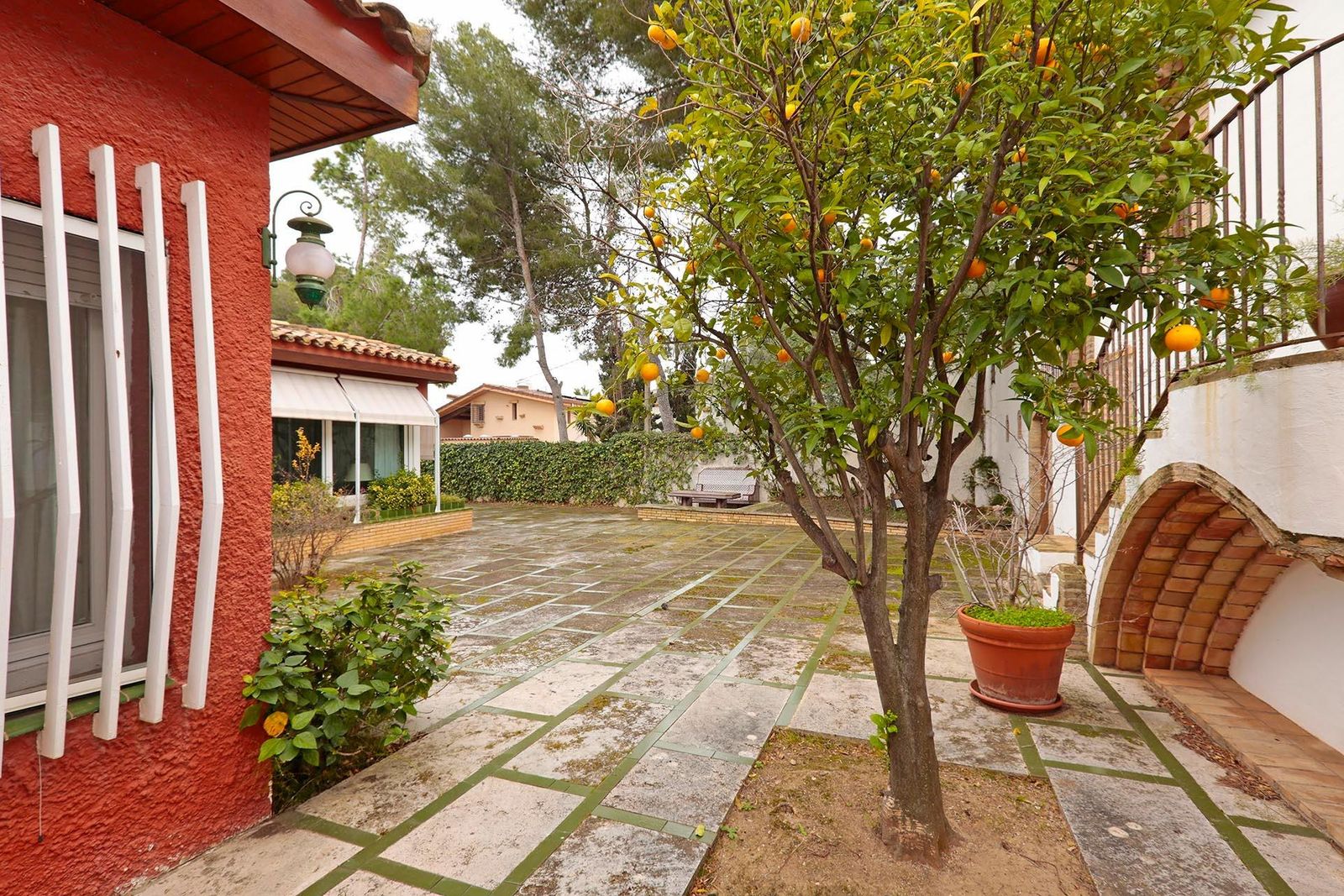 Casa de 6 dormitorios, 4 baños y 320m² en venta en Roda de Berà, Roda de Berà - foto 26 de 43