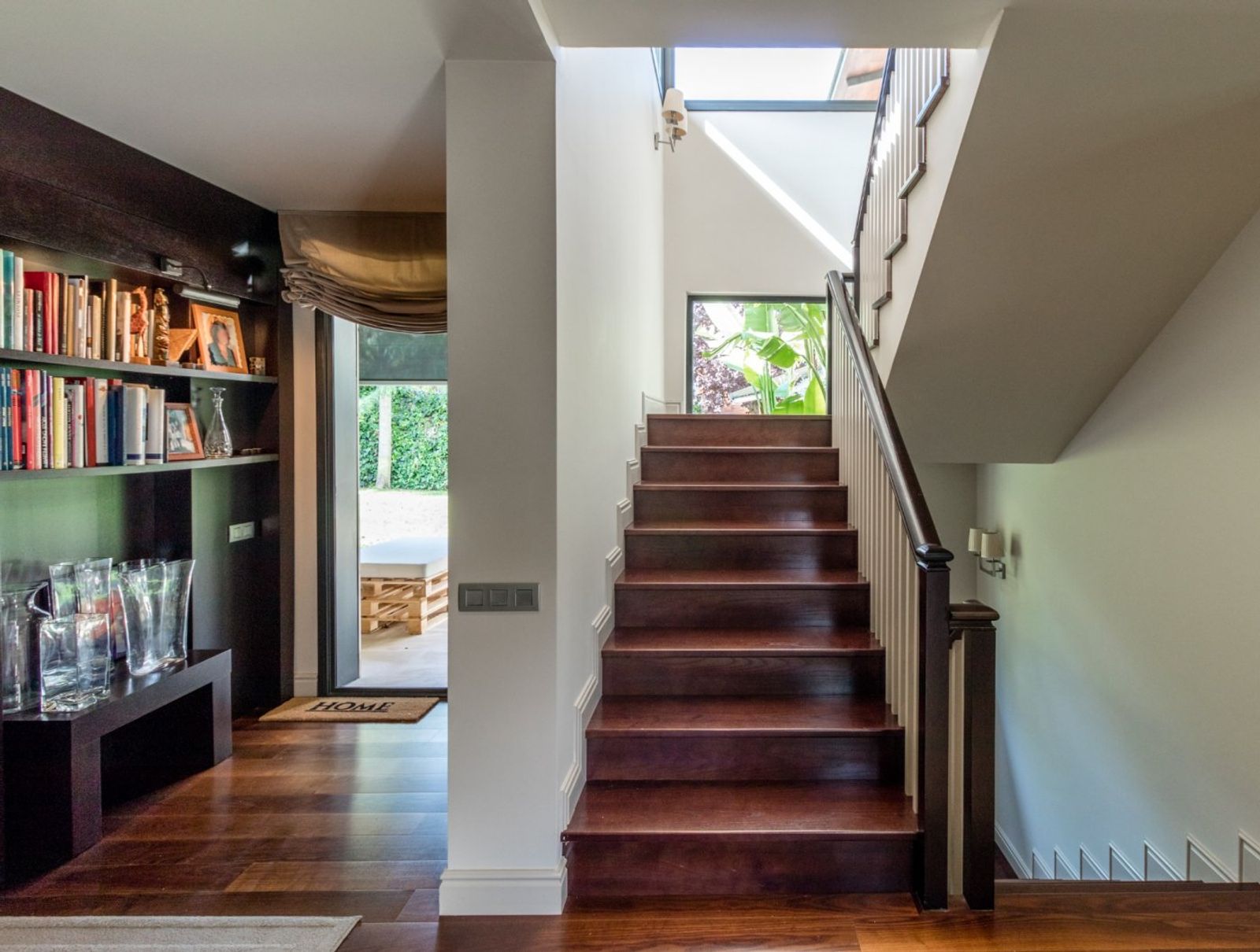 Casa de 6 dormitorios, 4 baños y 346m² en venta en Sant Just Desvern, Sant Just Desvern - foto 4 de 23