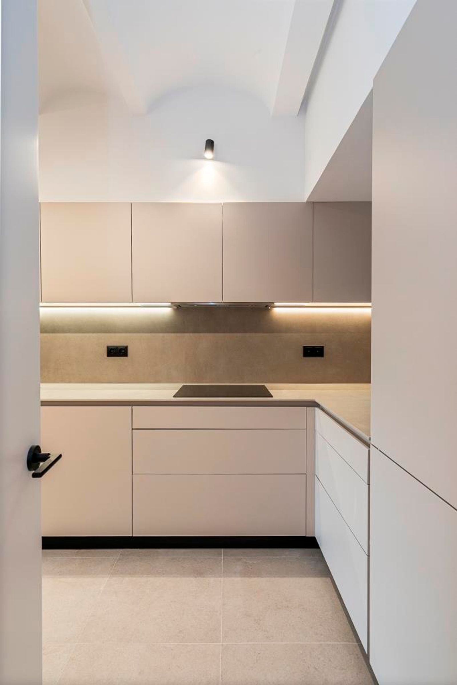 Piso de 4 dormitorios, 2 baños y 152m² en venta en Les Corts, Barcelona - foto 13 de 43