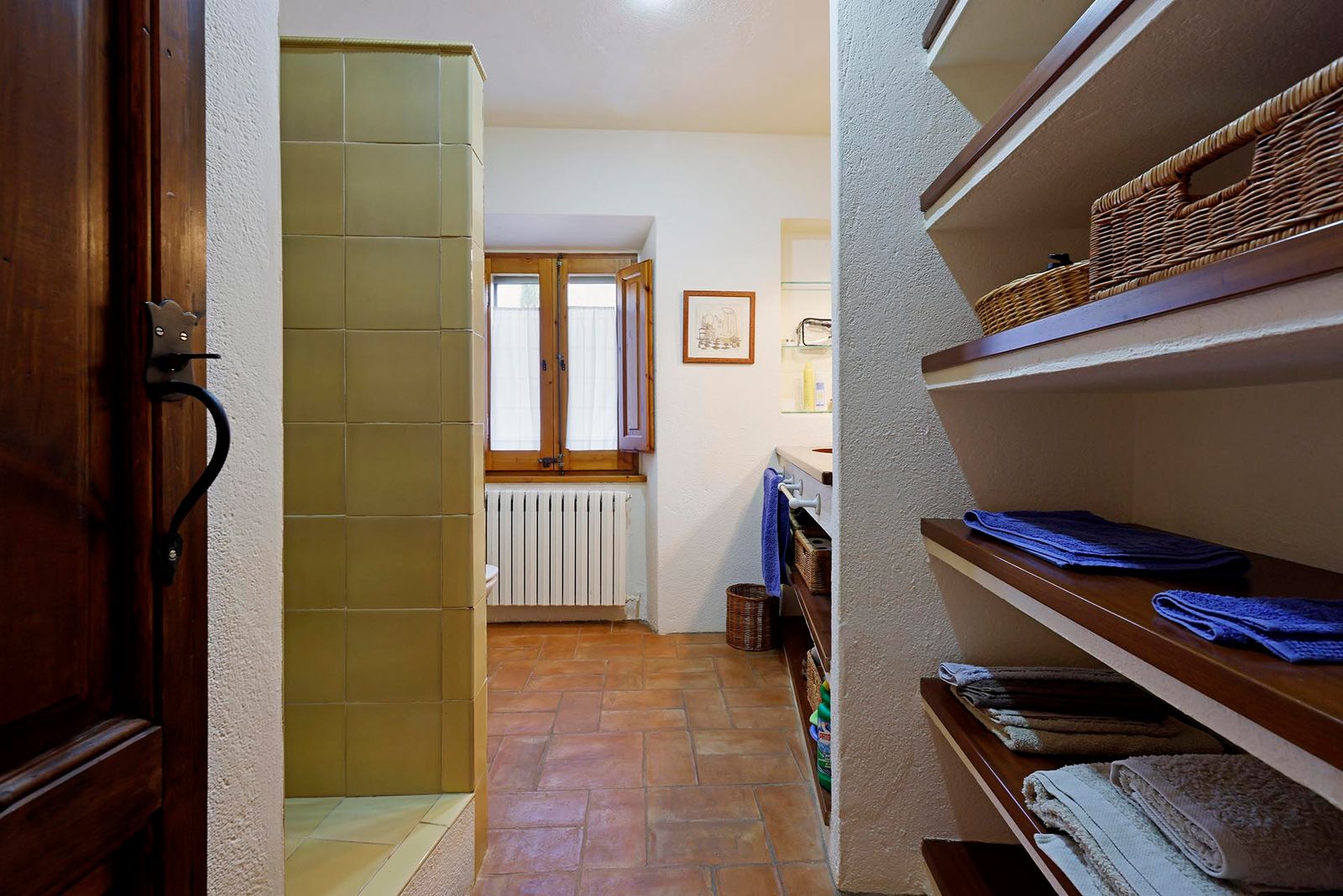 Propiedad de 3 dormitorios, 3 baños y 260m² en venta en Castell del Emporda, La Bisbal - foto 41 de 50