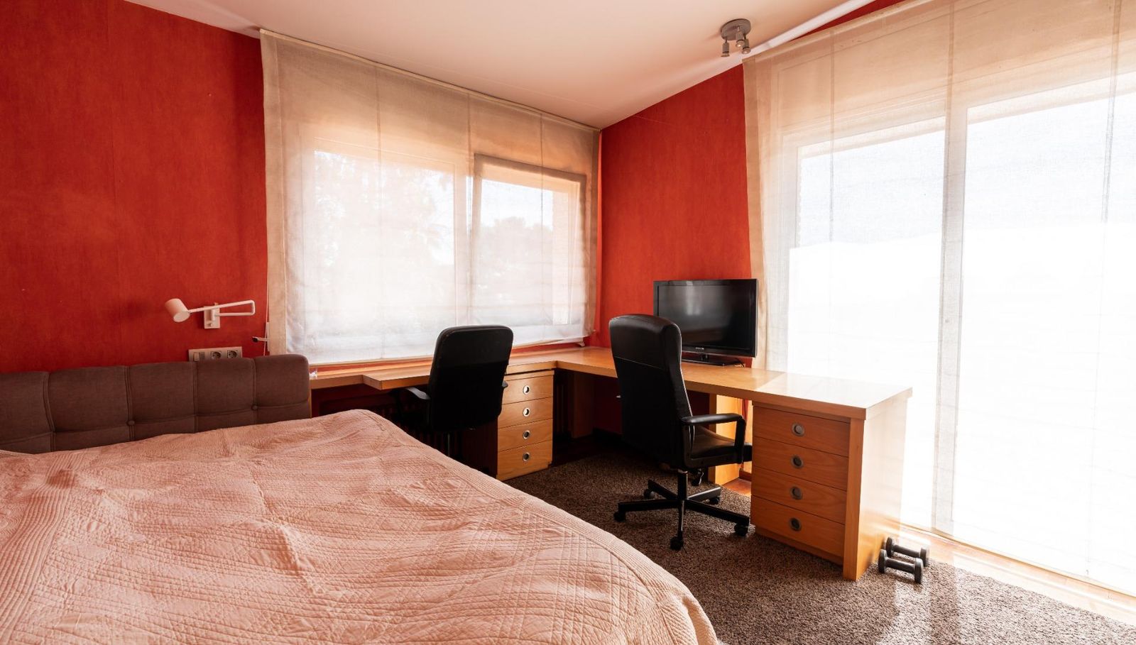 Casa de 4 dormitorios, 4 baños y 237m² en alquiler en Pedralbes, Barcelona - foto 41 de 82