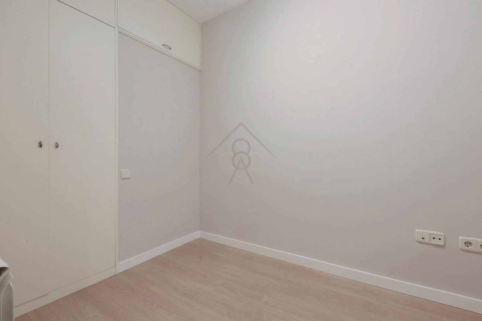 Apartamento de 4 dormitorios, 2 baños y 150m² en venta en Les Tres Torres, Barcelona - foto 20 de 30