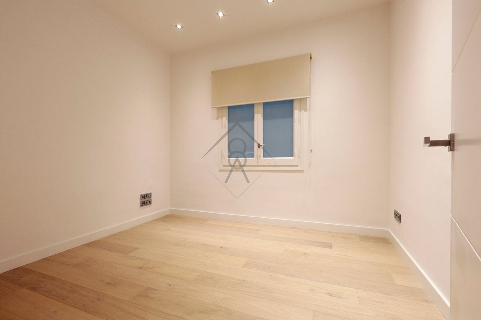 Piso de 2 baños y 200m² en alquiler de temporada en Sant Gervasi, Barcelona - foto 23 de 24