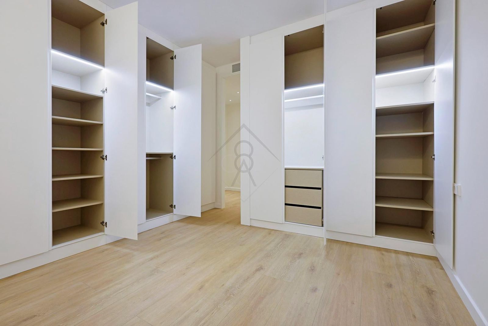 Piso de 3 dormitorios, 2 baños y 115m² en venta en Francesc Macià, Barcelona - foto 25 de 33