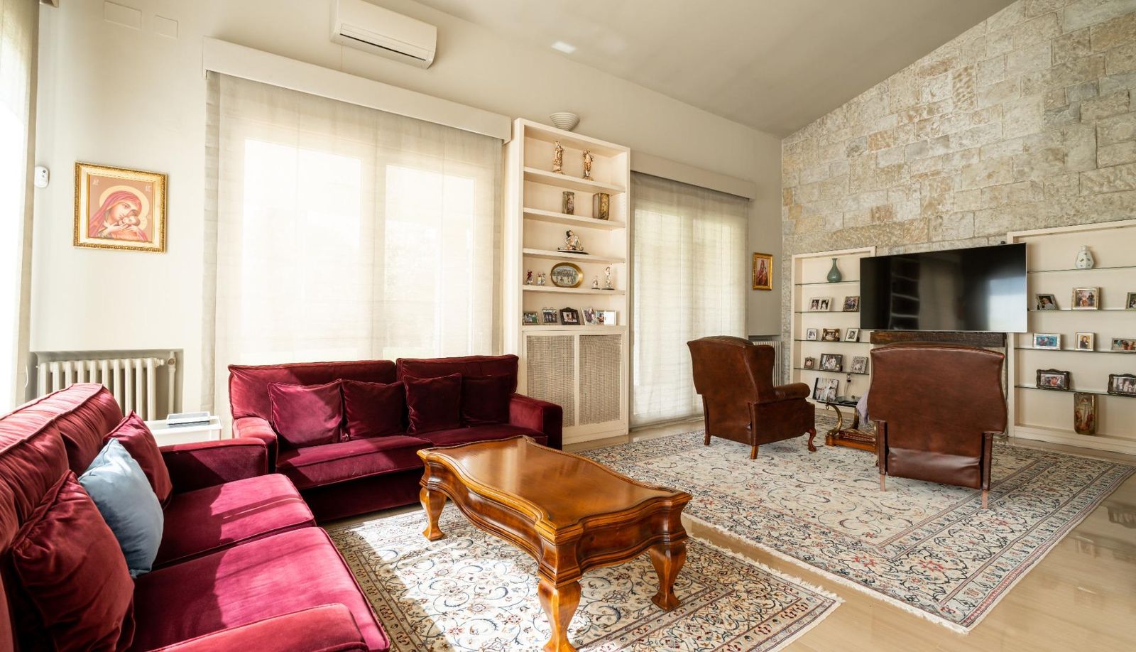 Casa de 4 dormitorios, 4 baños y 237m² en alquiler en Pedralbes, Barcelona - foto 51 de 82