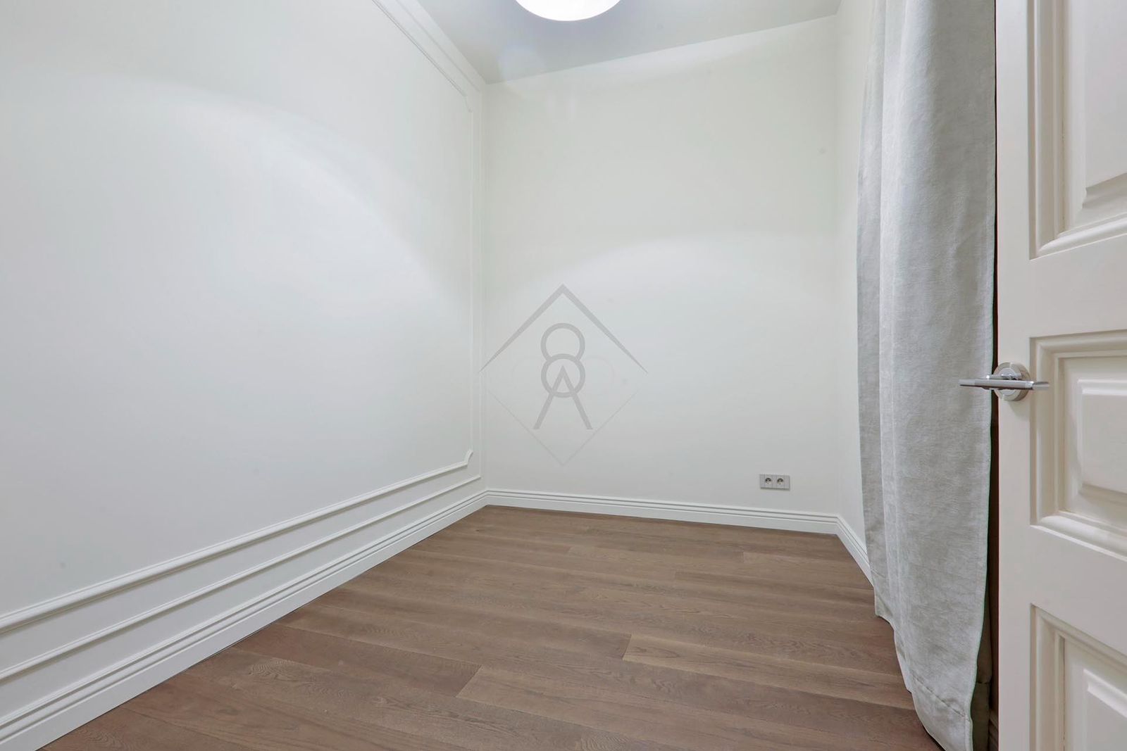 Apartamento de 4 dormitorios, 4 baños y 236m² en venta en Eixample, Barcelona - foto 17 de 33