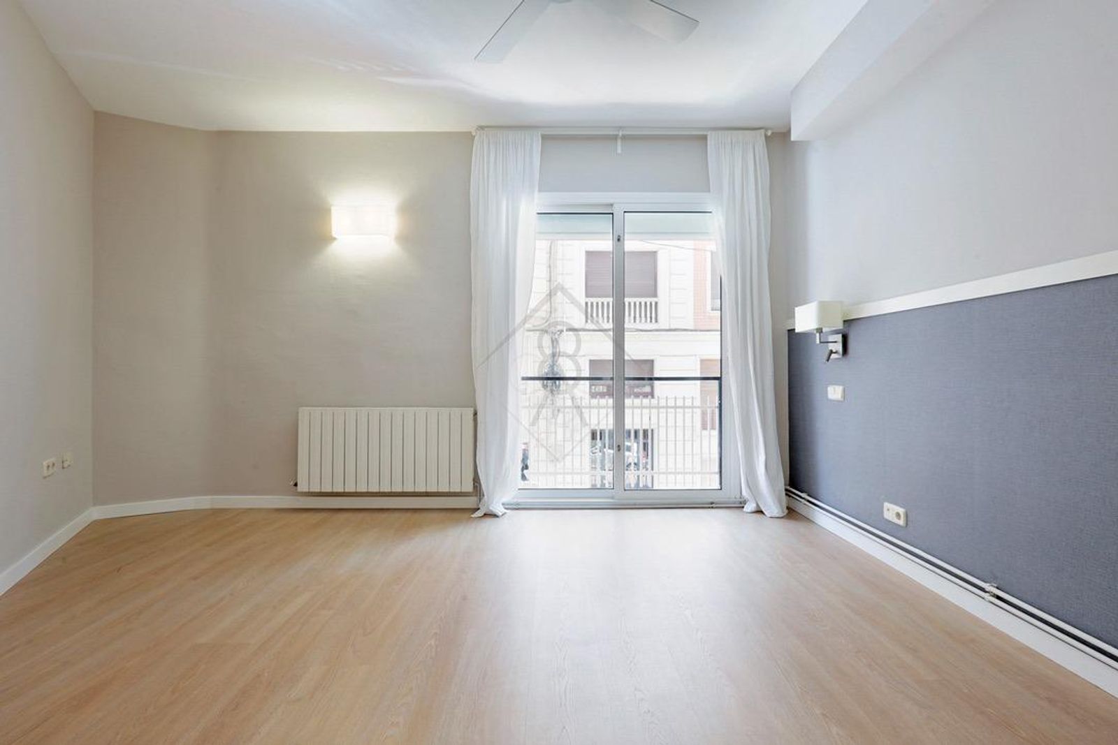 Apartamento de 4 dormitorios, 2 baños y 150m² en venta en Les Tres Torres, Barcelona - foto 9 de 30