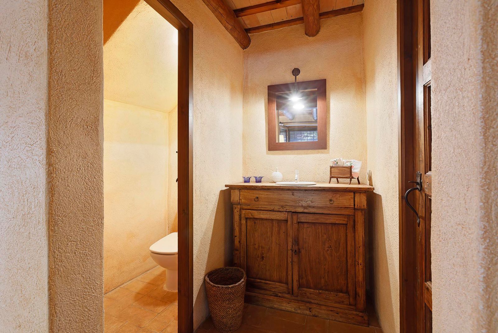 Propiedad de 3 dormitorios, 3 baños y 260m² en venta en Castell del Emporda, La Bisbal - foto 32 de 50