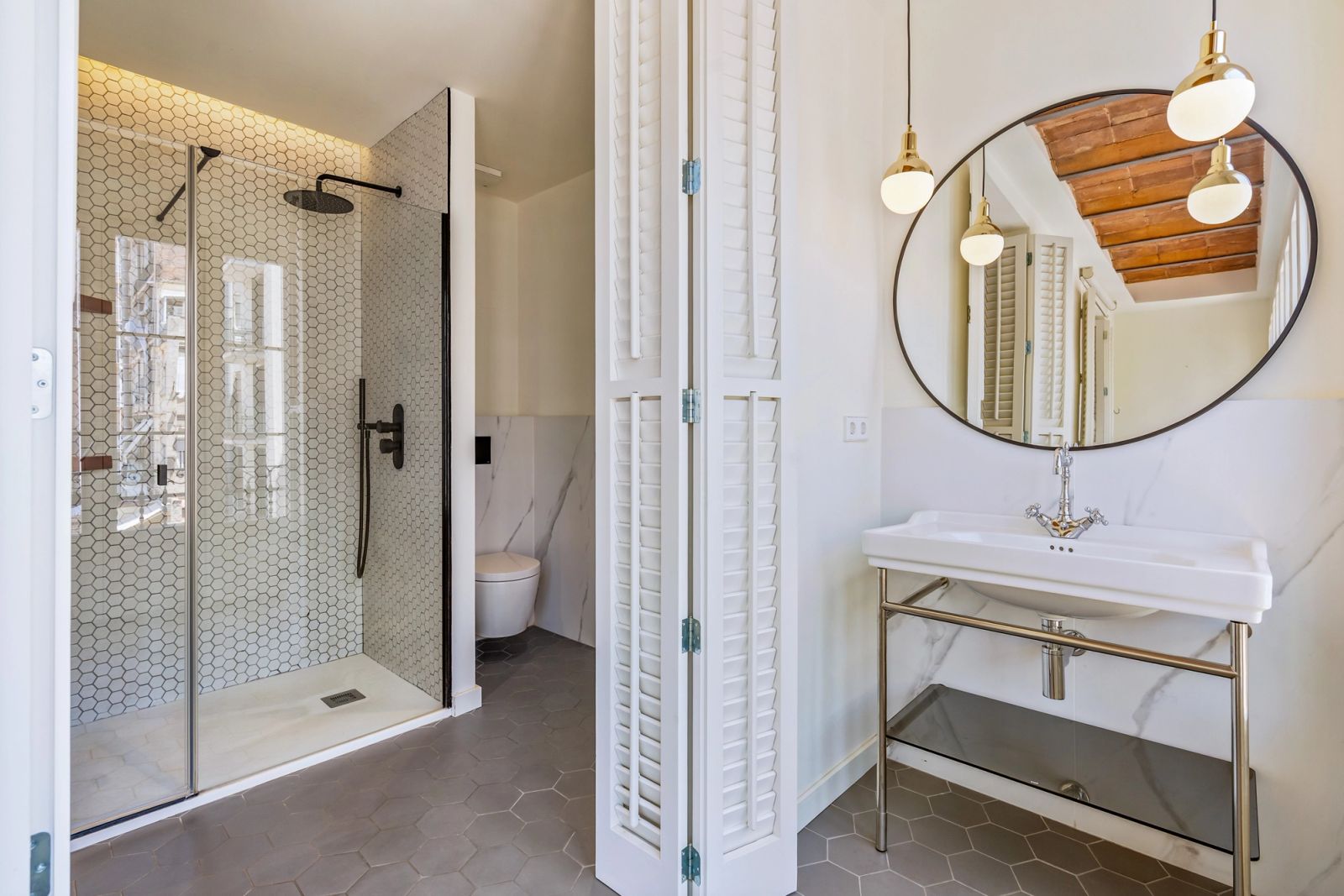Piso de 3 dormitorios, 3 baños y 146m² en venta en Eixample, Barcelona - foto 37 de 40