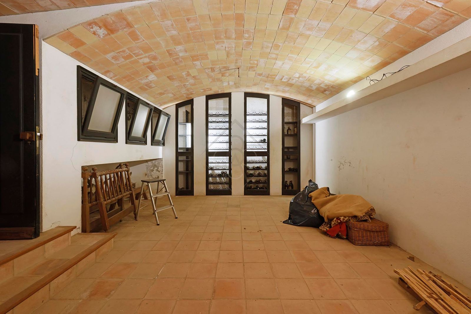 6-bedroom, 6-bathroom 1613m² villa for sale in Mont-Ras, Mont-ras - photo 22 of 35