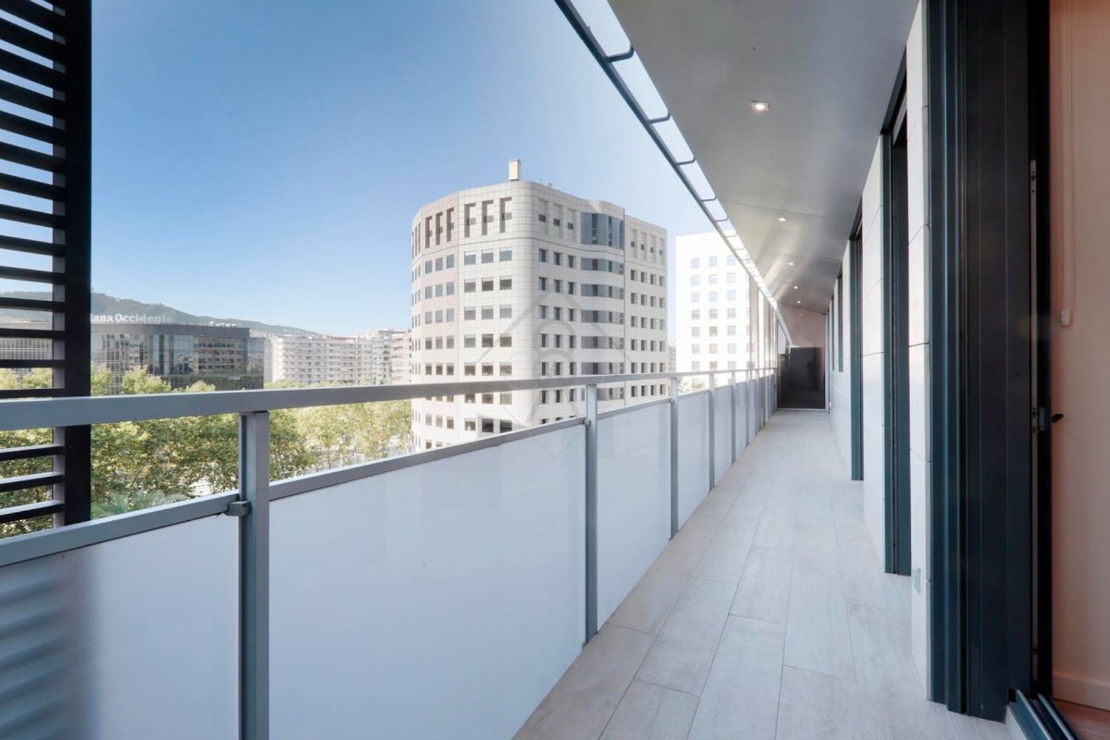 Apartamento de 3 dormitorios, 2 baños y 114m² en venta en Les Corts, Barcelona - foto 30 de 39