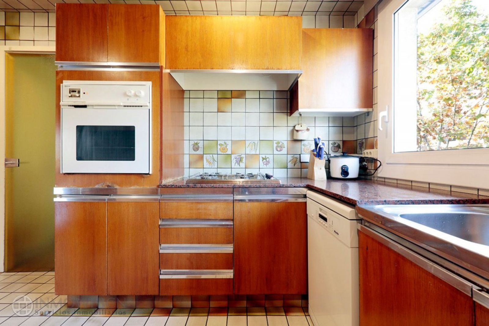 Apartamento de 3 dormitorios, 3 baños y 306m² en venta en Les Tres Torres, Barcelona - foto 13 de 30