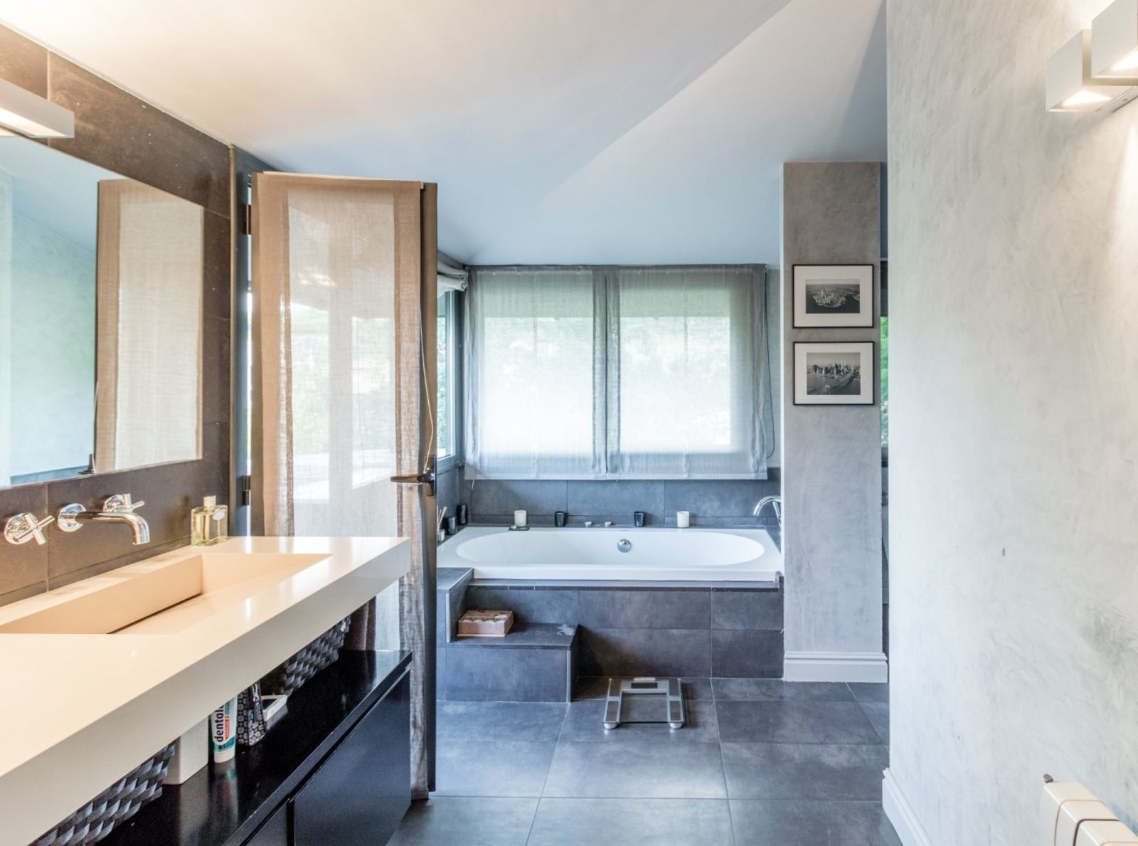 Casa de 6 dormitorios, 4 baños y 346m² en venta en Sant Just Desvern, Sant Just Desvern - foto 18 de 23