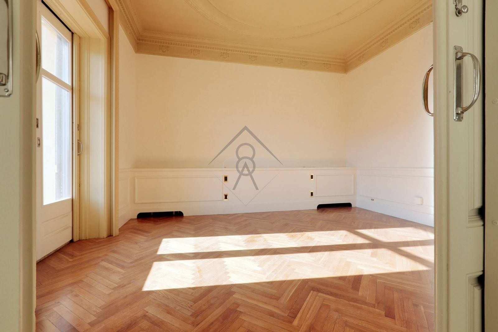 Oficina de 4 baños y 550m² en alquiler en Eixample, Barcelona - foto 4 de 33