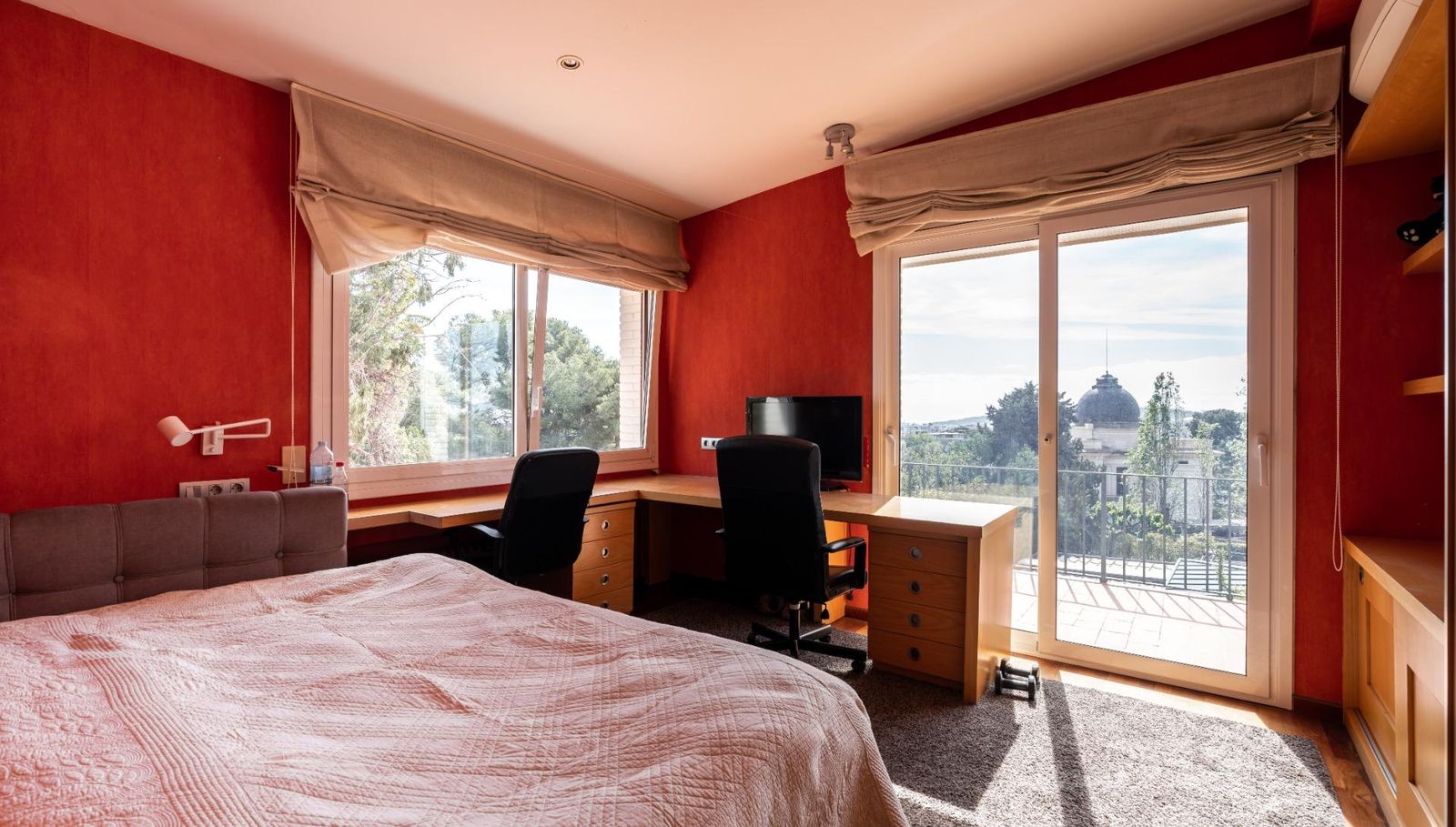 Casa de 4 dormitorios, 4 baños y 237m² en alquiler en Pedralbes, Barcelona - foto 38 de 82