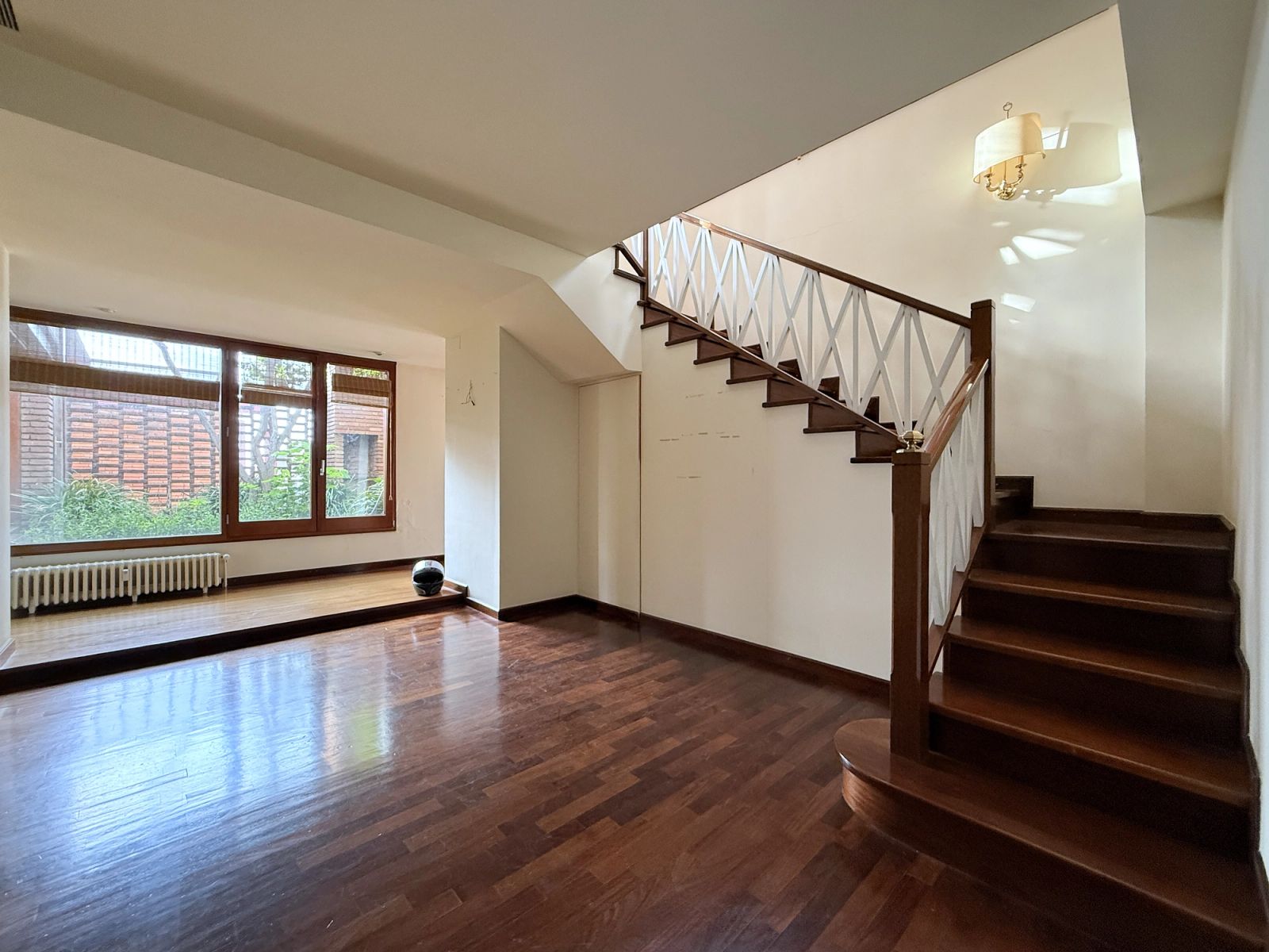 Ático de 7 dormitorios, 5 baños y 347m² en venta en Les Tres Torres, Barcelona - foto 8 de 45