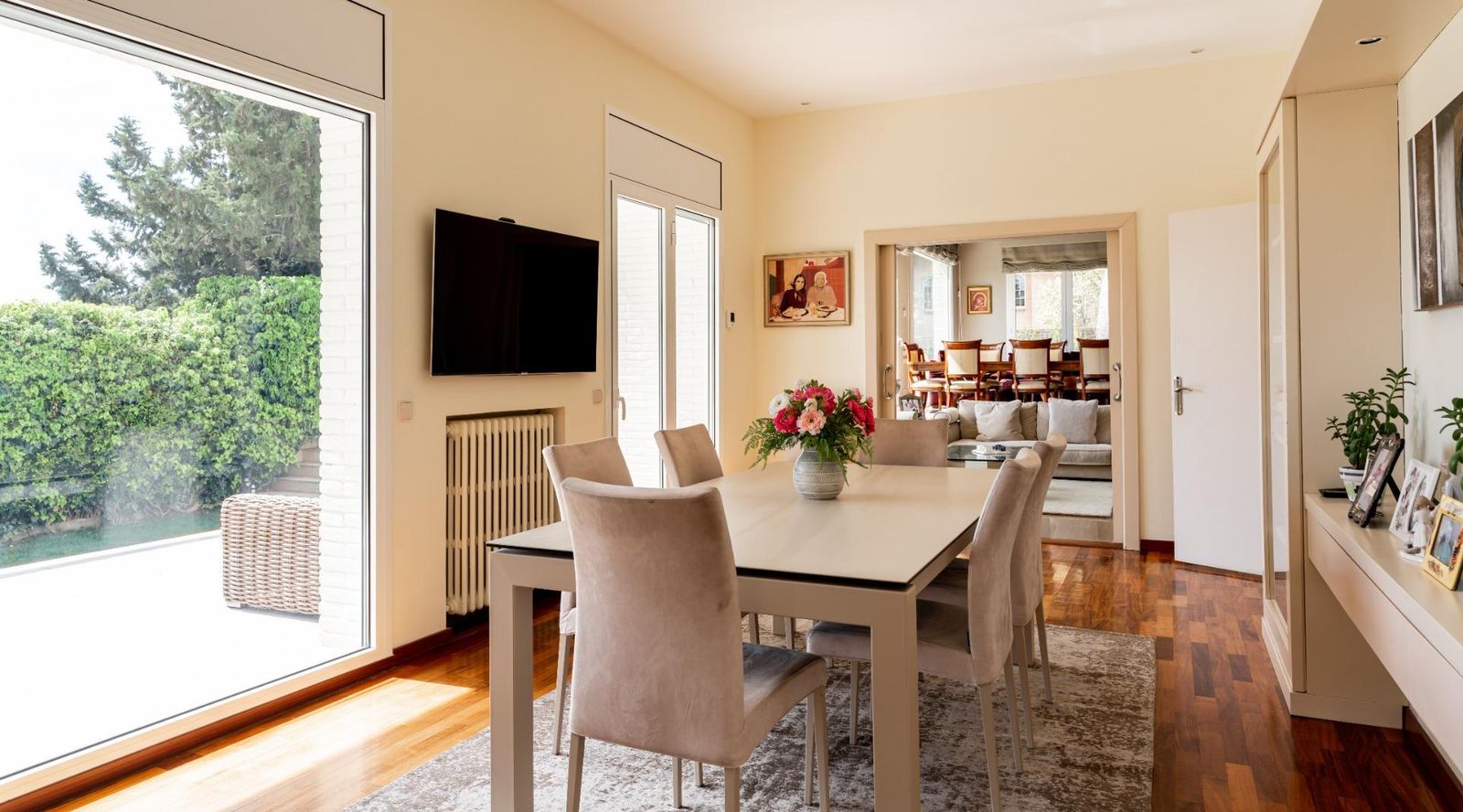 Casa de 4 dormitorios, 4 baños y 237m² en alquiler en Pedralbes, Barcelona - foto 61 de 82