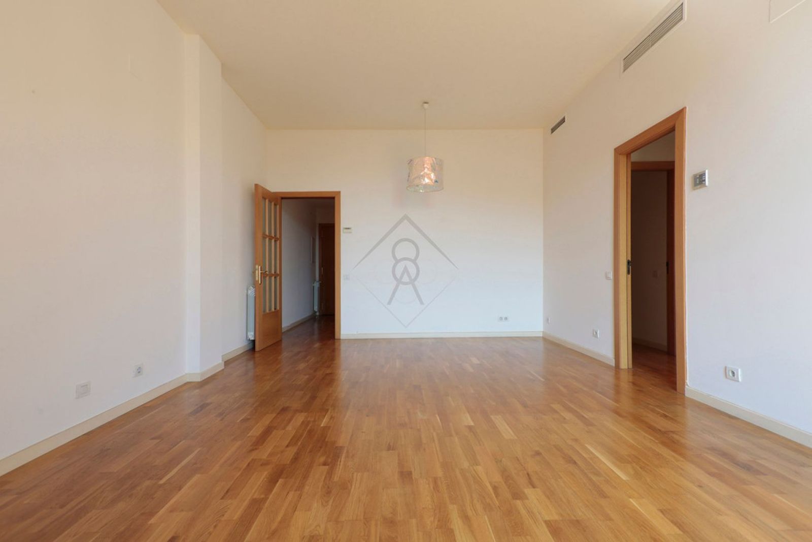 Piso de 2 dormitorios, 2 baños y 110m² en venta en Passeig de Gràcia, Barcelona - foto 5 de 27