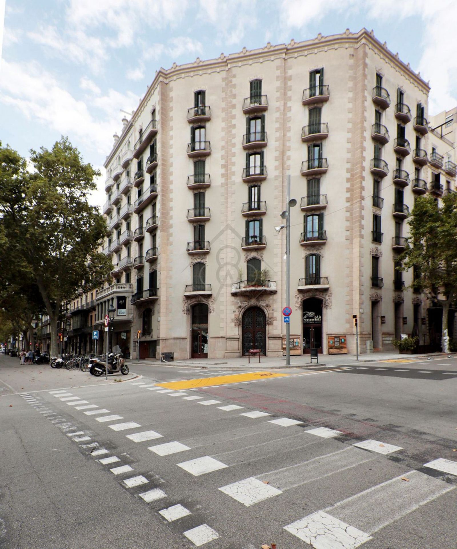 Piso de 2 dormitorios, 2 baños y 110m² en venta en Passeig de Gràcia, Barcelona - foto 26 de 27