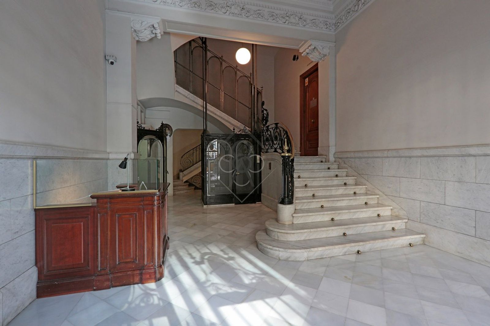 Oficina de 4 baños y 550m² en alquiler en Eixample, Barcelona - foto 33 de 33