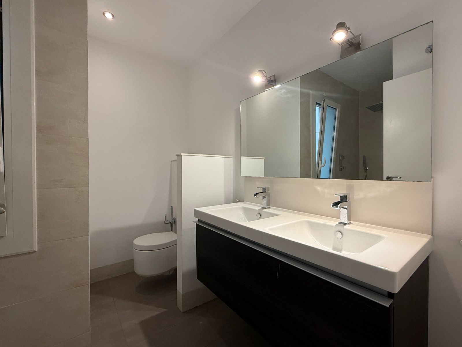 Piso de 3 dormitorios, 2 baños y 130m² en venta en Turó Park, Barcelona - foto 8 de 19