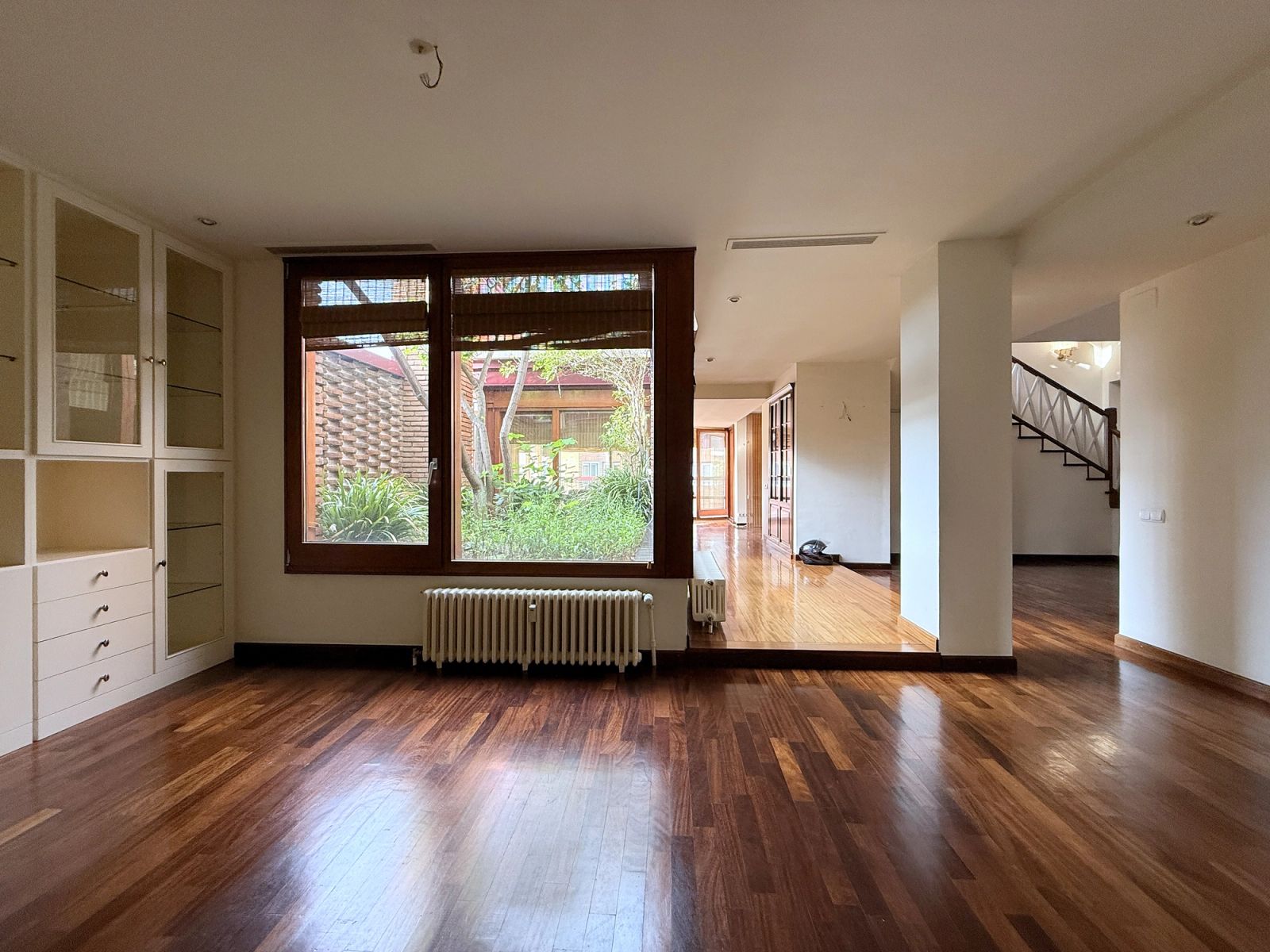 Ático de 7 dormitorios, 5 baños y 347m² en venta en Les Tres Torres, Barcelona - foto 39 de 45