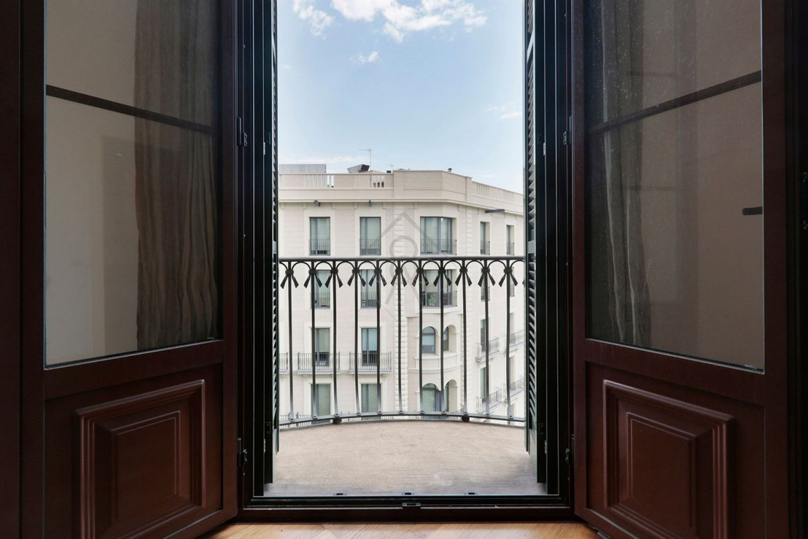 Piso de 2 dormitorios, 2 baños y 110m² en venta en Passeig de Gràcia, Barcelona - foto 19 de 27