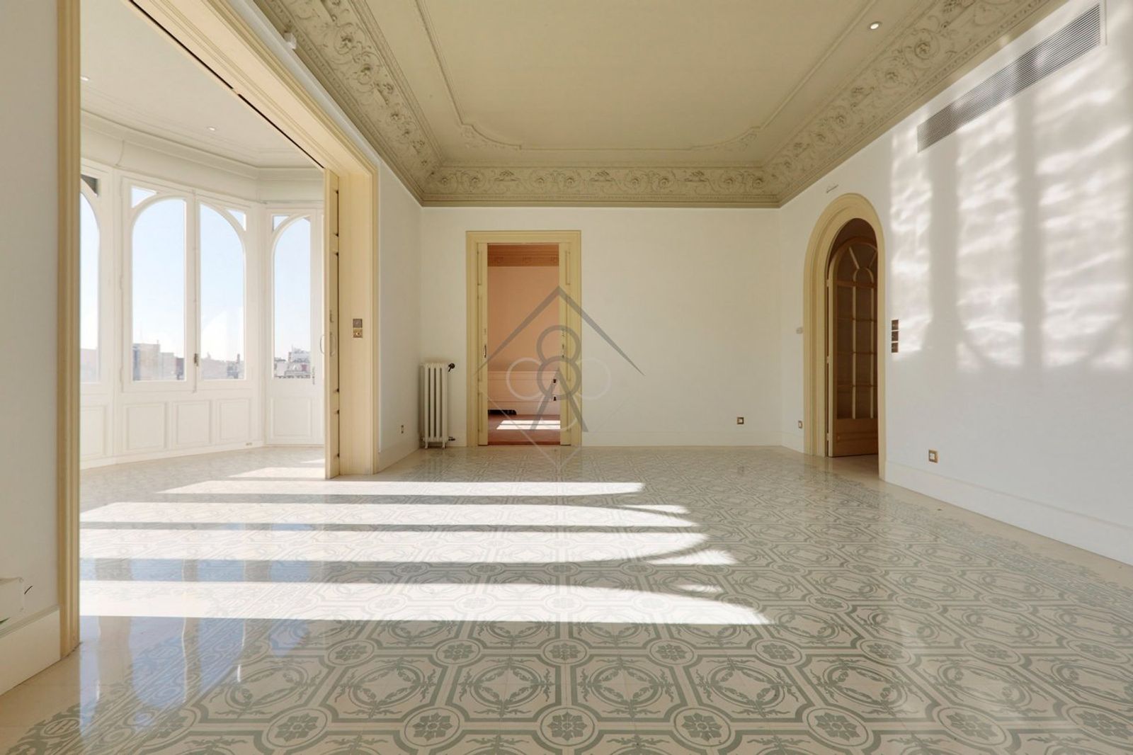 Oficina de 4 baños y 550m² en alquiler en Eixample, Barcelona - foto 12 de 33