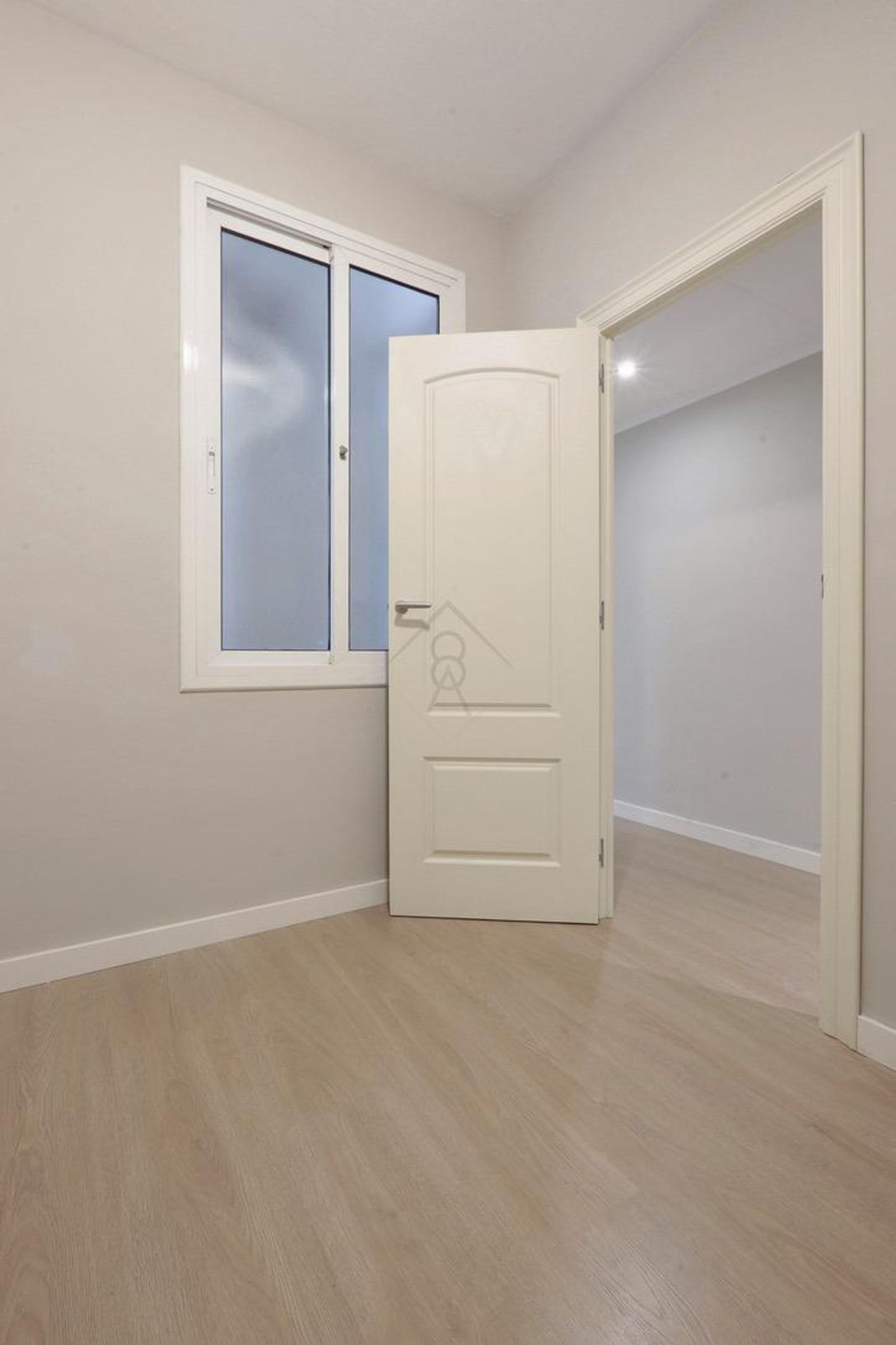 Apartamento de 4 dormitorios, 2 baños y 150m² en venta en Les Tres Torres, Barcelona - foto 21 de 30