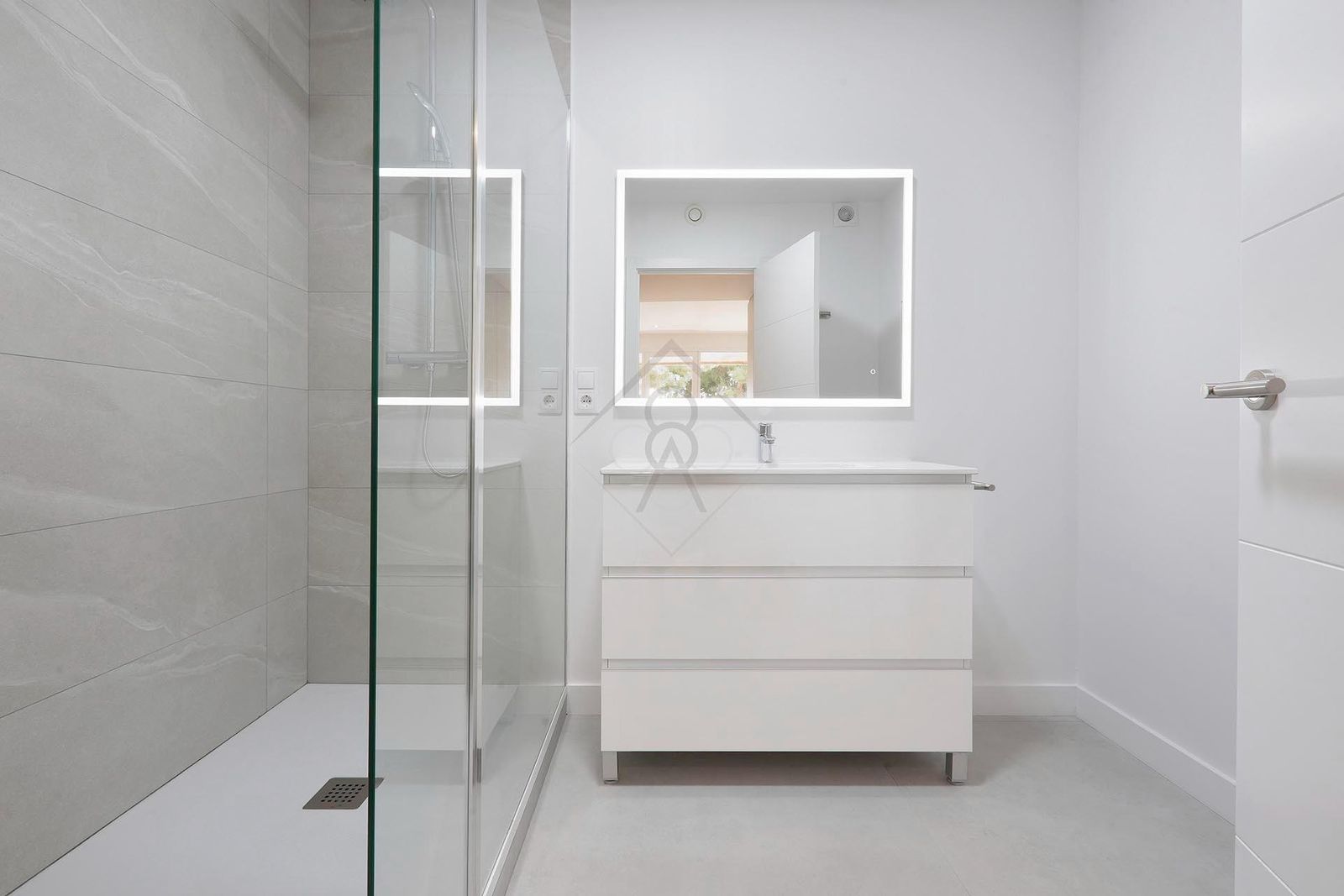 Apartamento de 4 dormitorios, 2 baños y 150m² en venta en Bonanova, Barcelona - foto 12 de 30