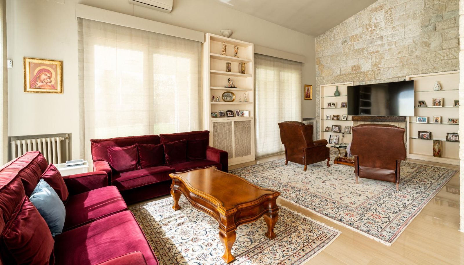 Casa de 4 dormitorios, 4 baños y 237m² en alquiler en Pedralbes, Barcelona - foto 56 de 82